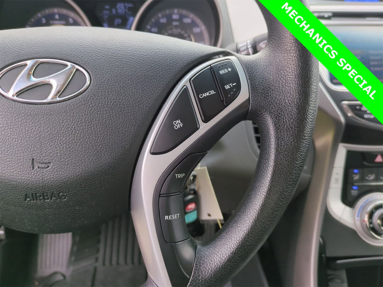 Thumbnail: 2011 Hyundai Elantra - 22