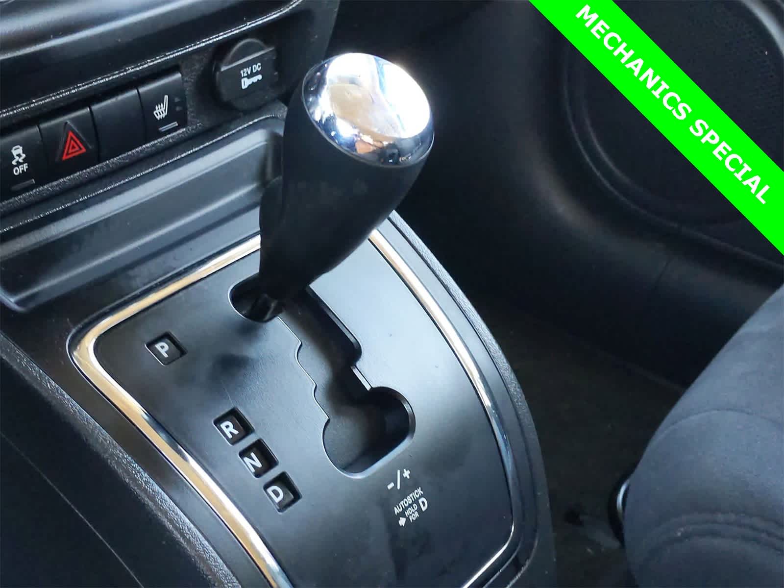 Thumbnail: 2015 Jeep Patriot - 28