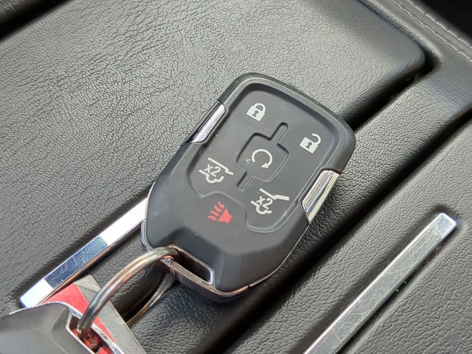 Thumbnail: 2020 Chevrolet Tahoe - 33