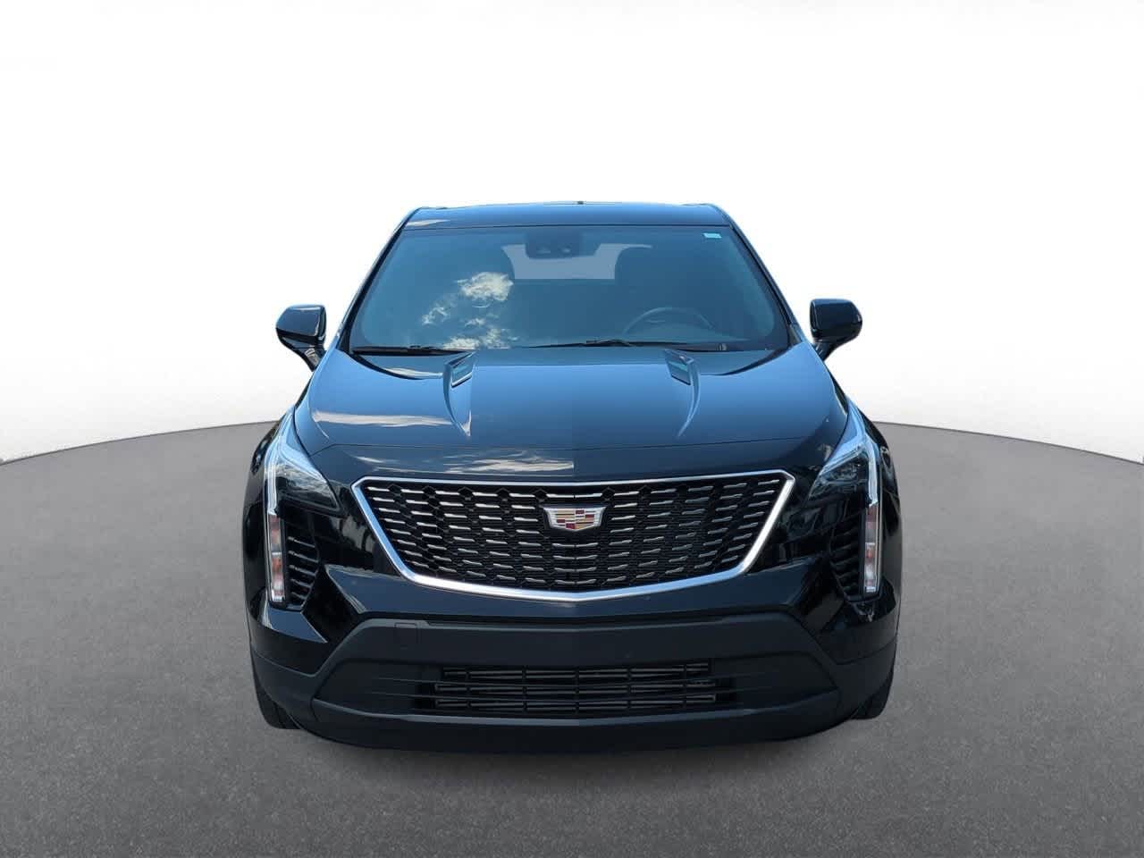 Thumbnail: 2023 Cadillac XT4 - 3
