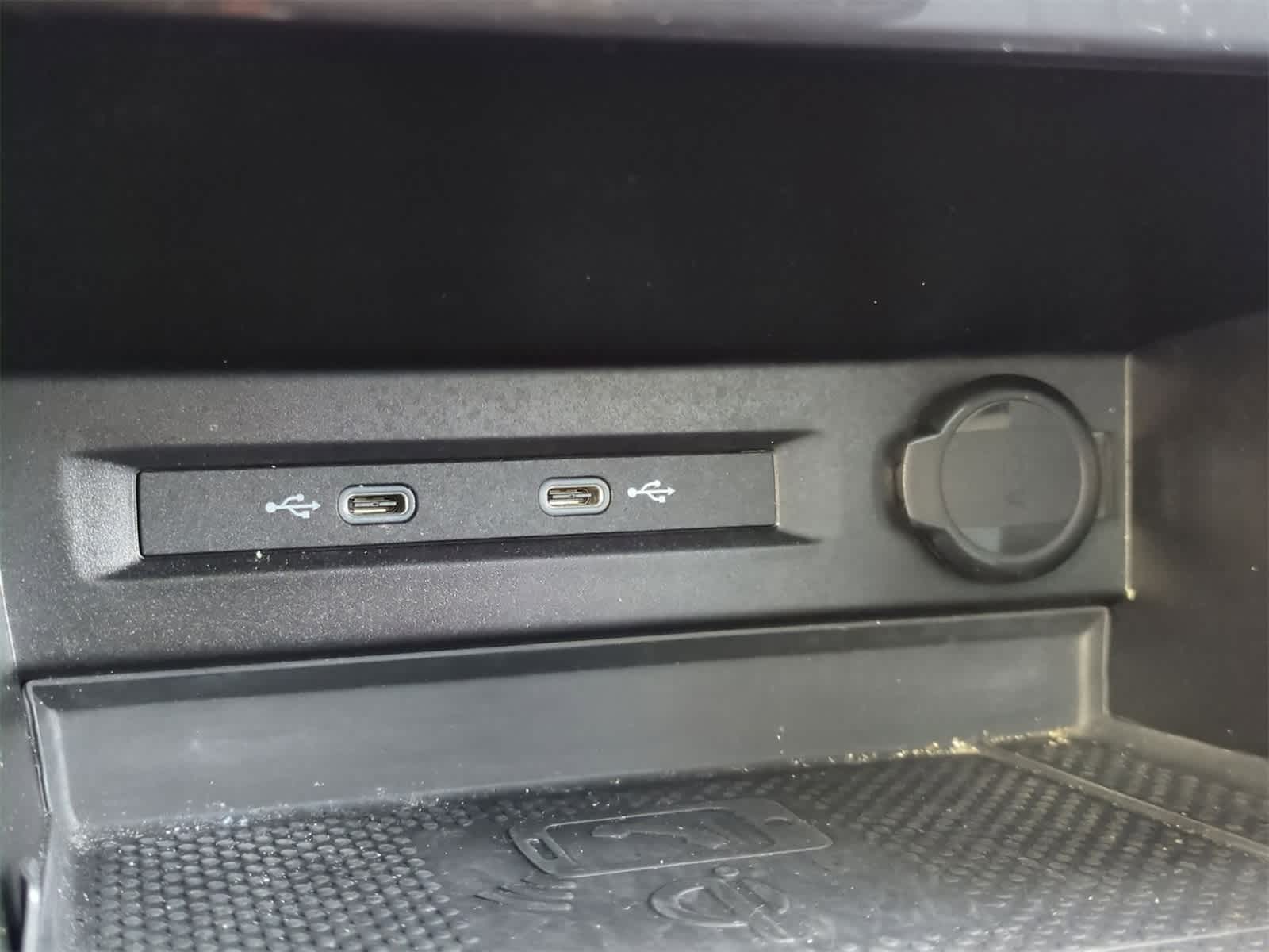 Thumbnail: 2022 Volkswagen Tiguan - 31