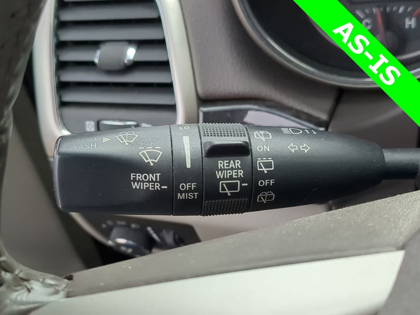 Thumbnail: 2011 Jeep Grand Cherokee - 25