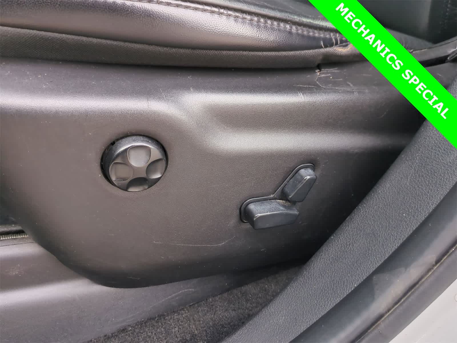 Thumbnail: 2015 Dodge Durango - 24