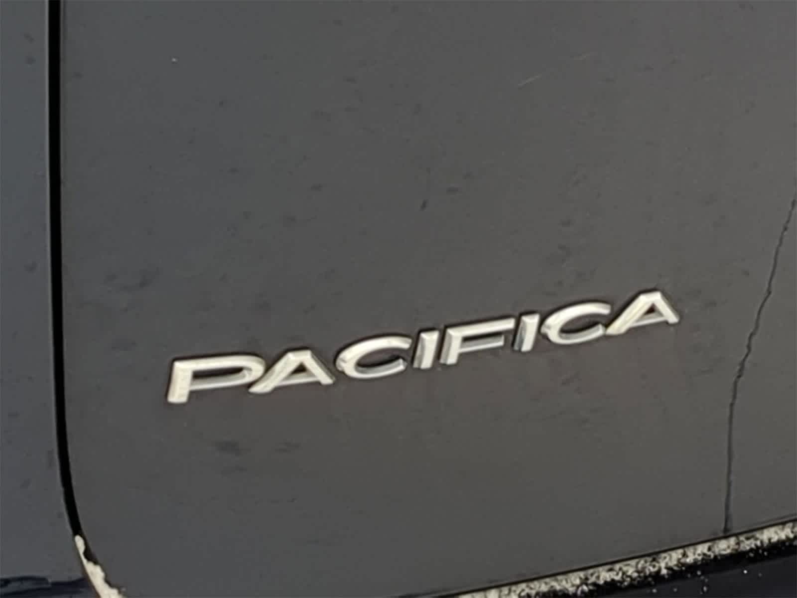 Thumbnail: 2017 Chrysler Pacifica - 20
