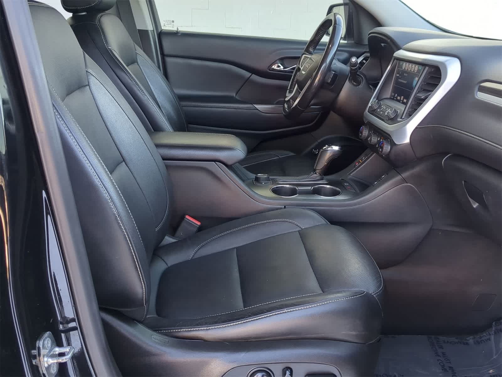 Thumbnail: 2018 GMC Acadia - 28