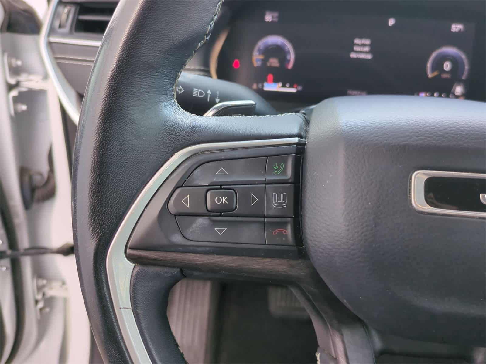 Thumbnail: 2022 Jeep Grand Cherokee L - 23