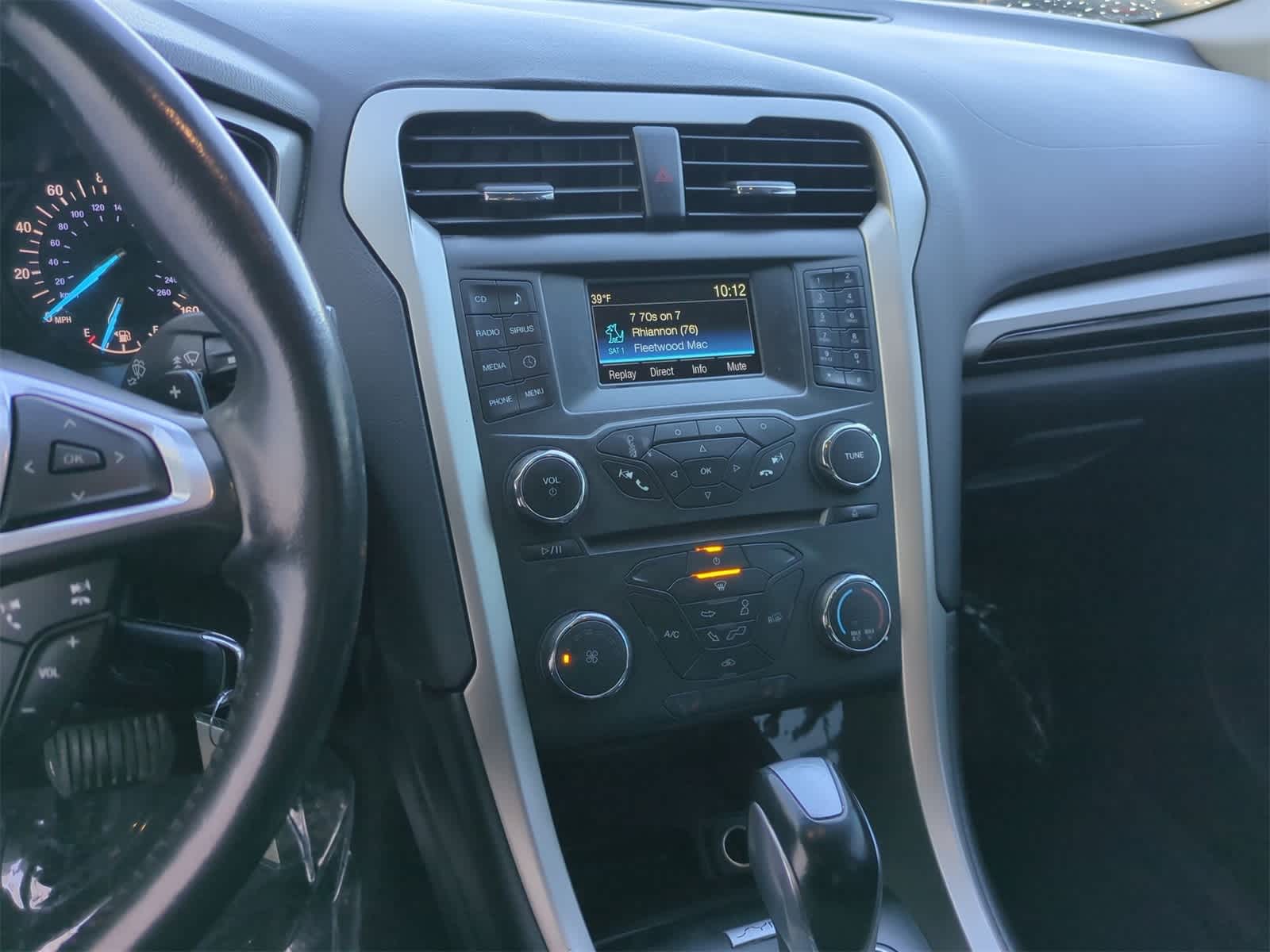 Thumbnail: 2016 Ford Fusion - 27