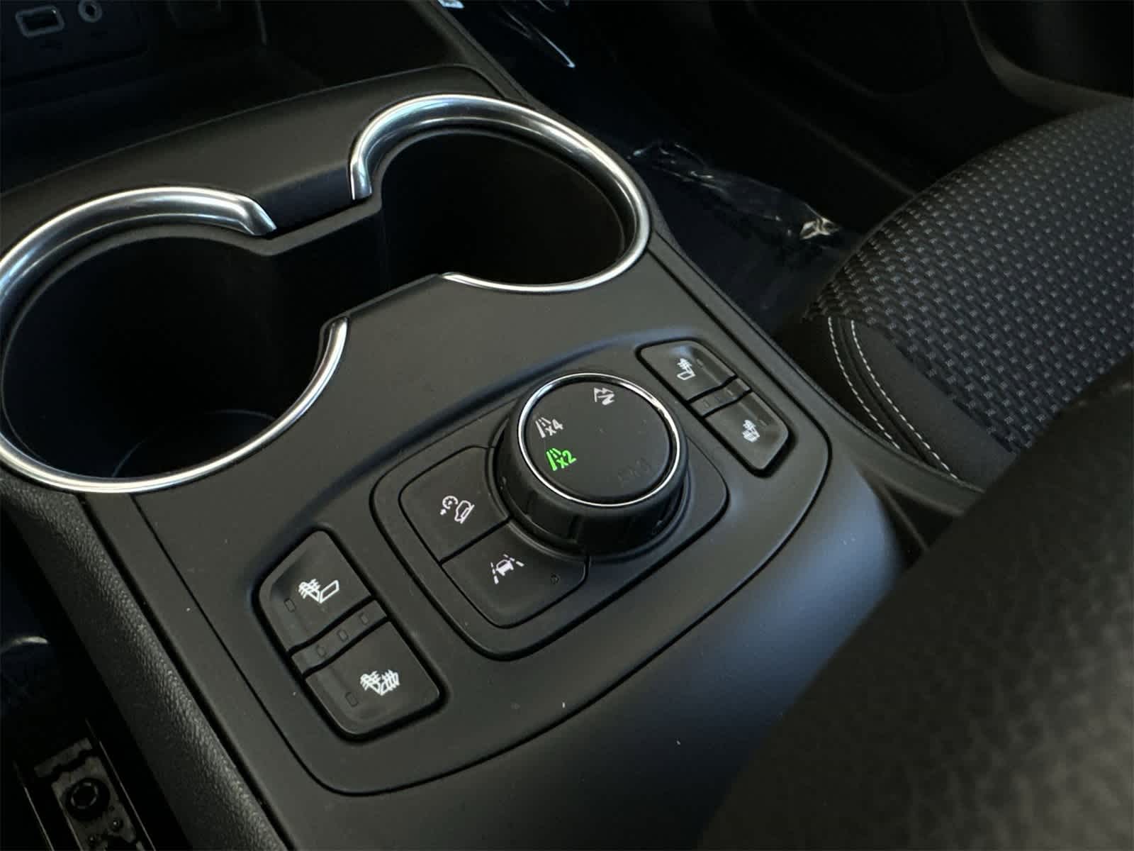 Thumbnail: 2024 GMC Terrain - 18