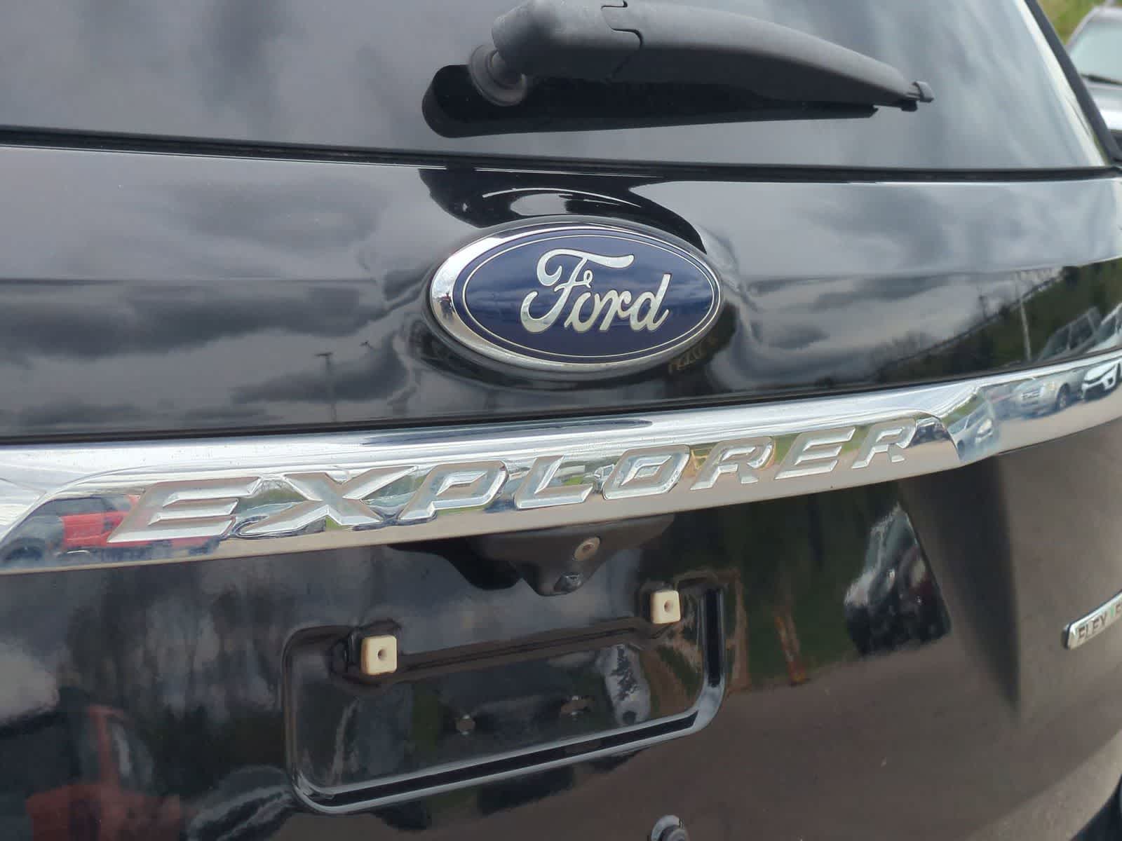 Thumbnail: 2016 Ford Explorer - 13