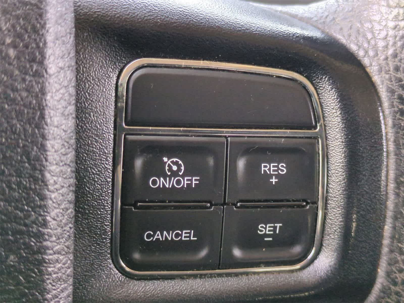 2014 Dodge Grand Caravan SE 24
