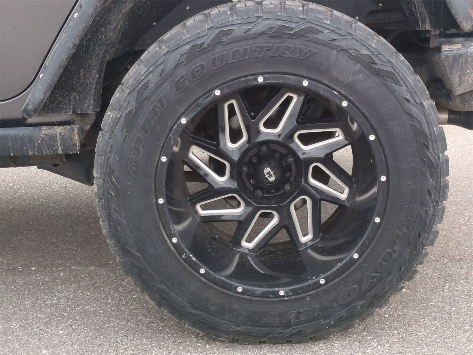 2016 Jeep Wrangler Unlimited Backcountry 13