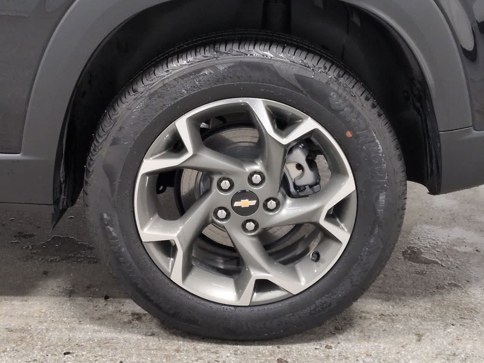 Thumbnail: 2025 Chevrolet Trax - 14