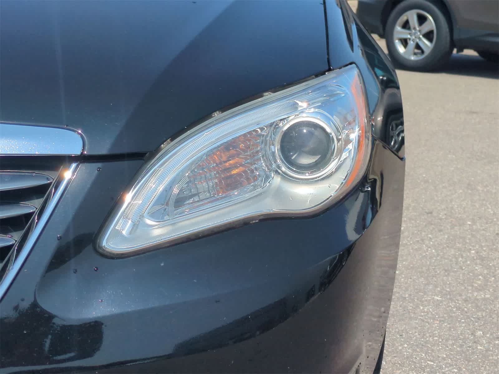 Thumbnail: 2011 Chrysler 200 - 11