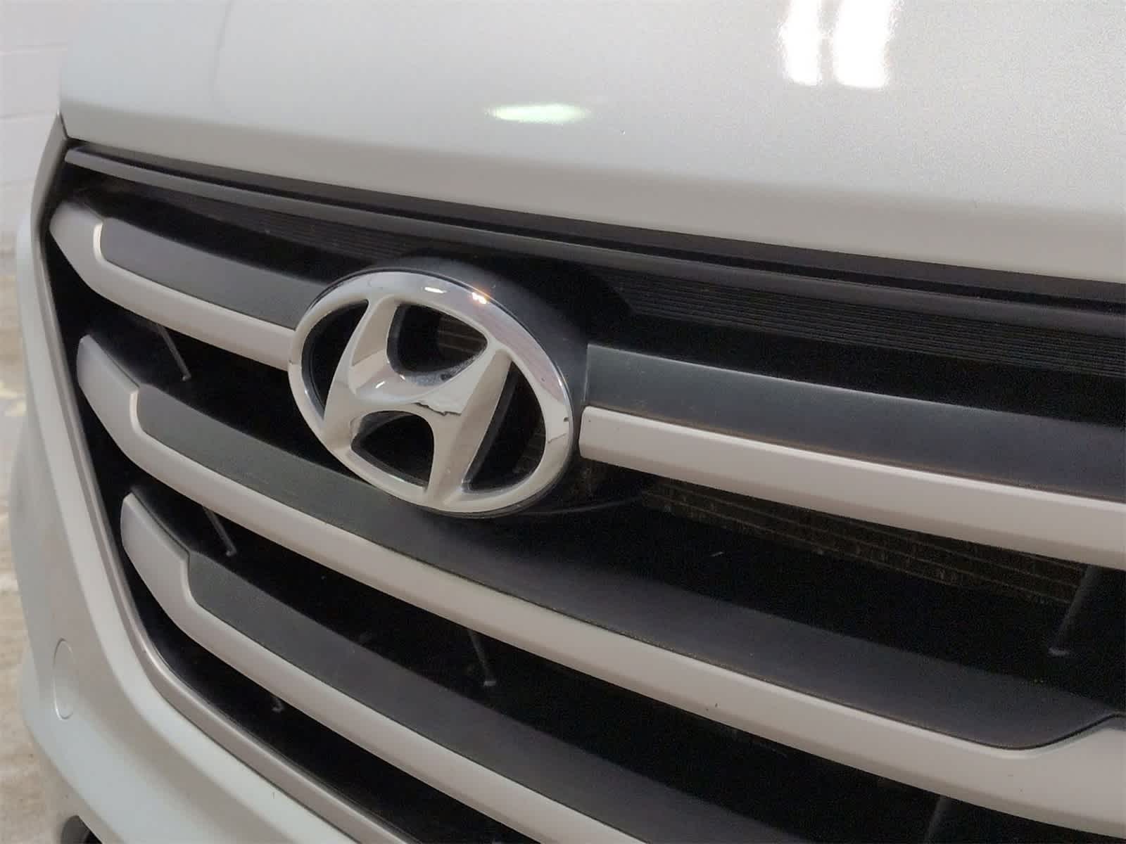 Thumbnail: 2018 Hyundai Tucson - 13