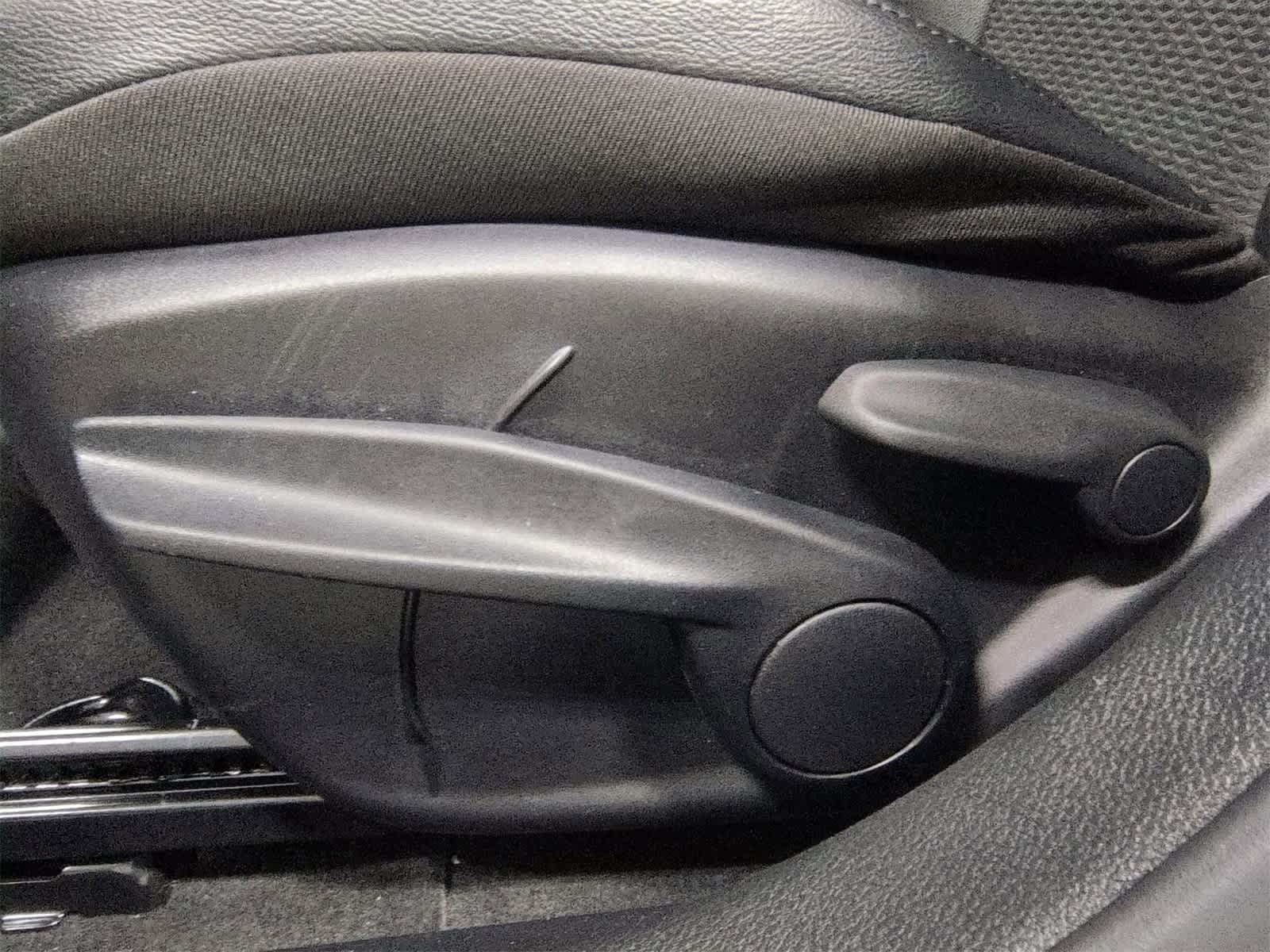 Thumbnail: 2025 Jeep Compass - 18