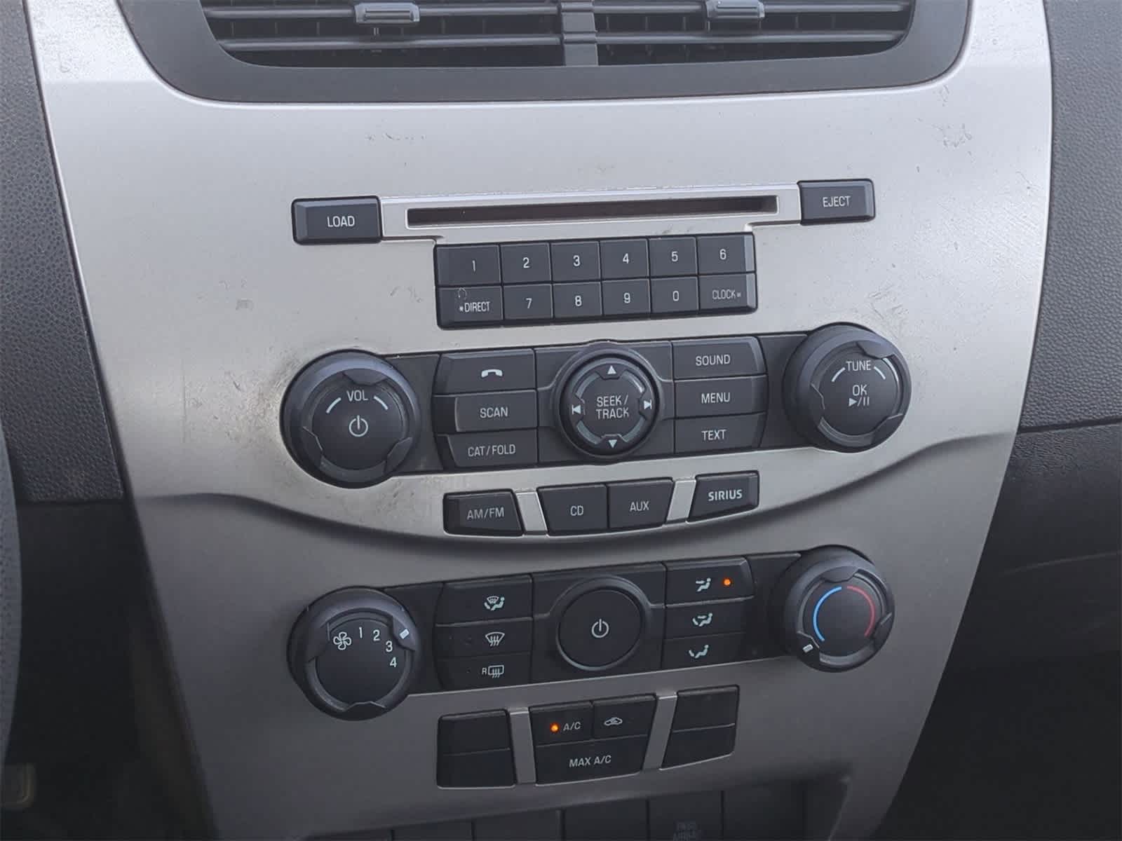 Thumbnail: 2009 Ford Focus - 26