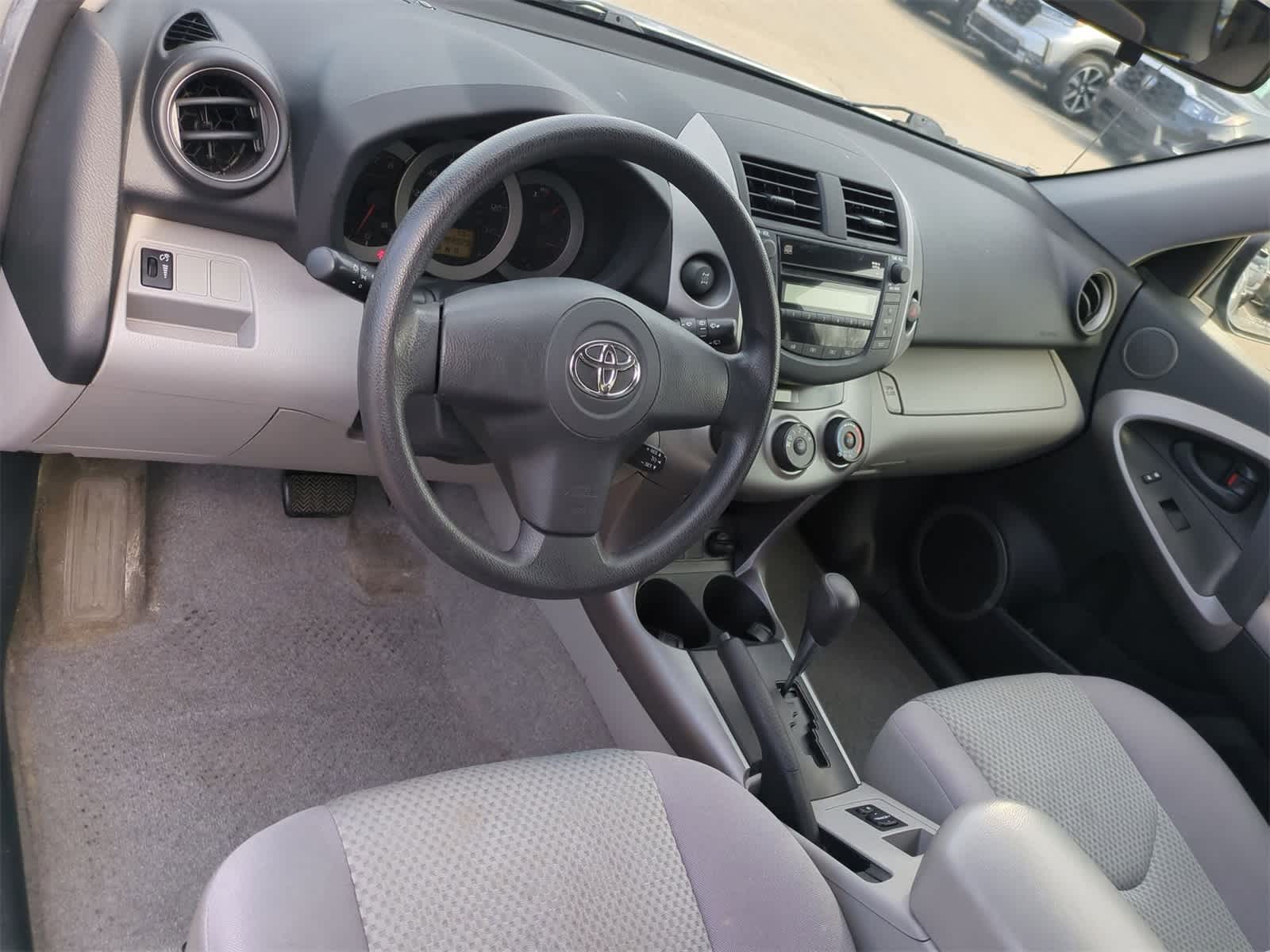 Thumbnail: 2008 Toyota RAV4 - 10