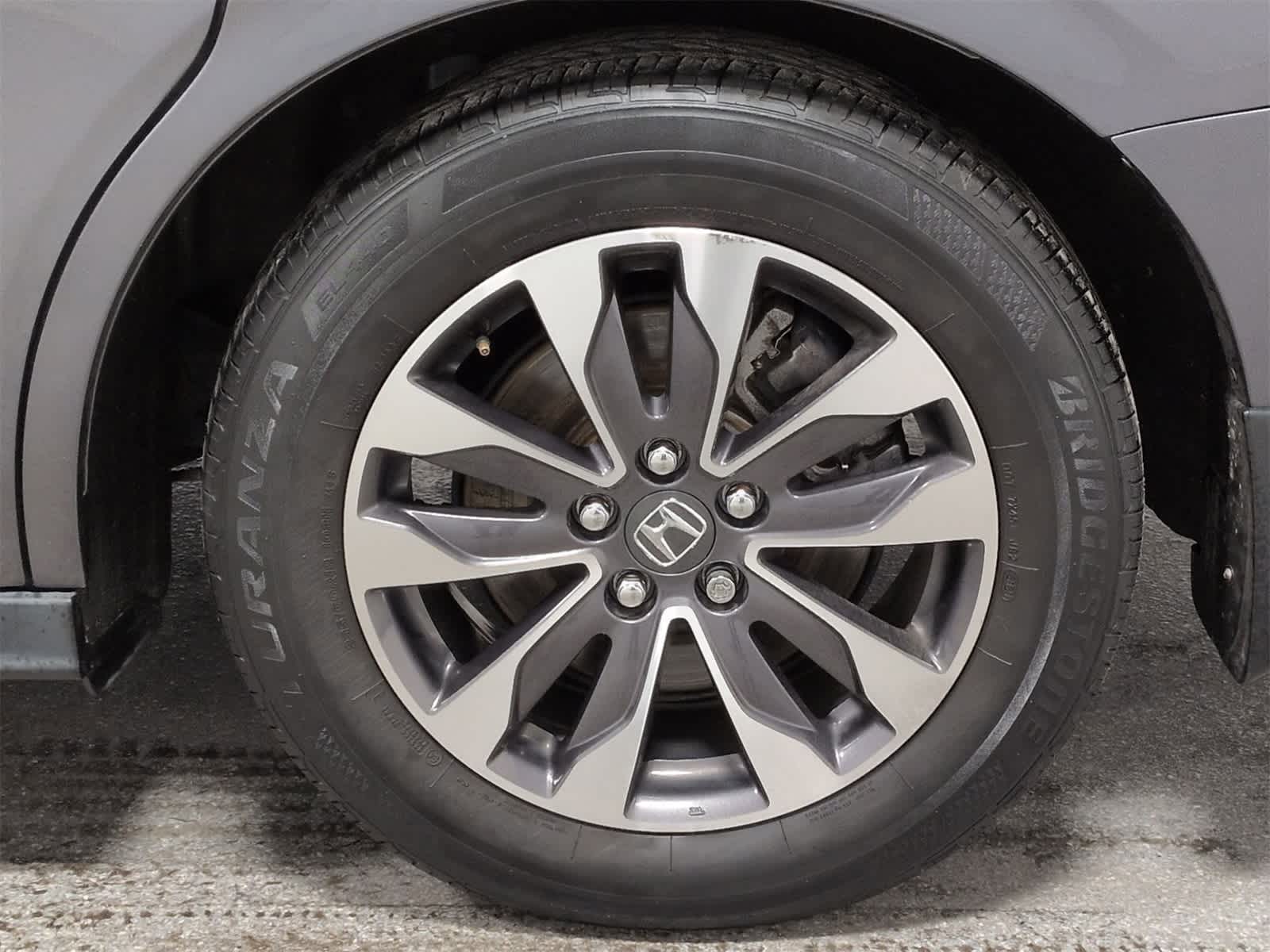 Thumbnail: 2022 Honda Odyssey - 14