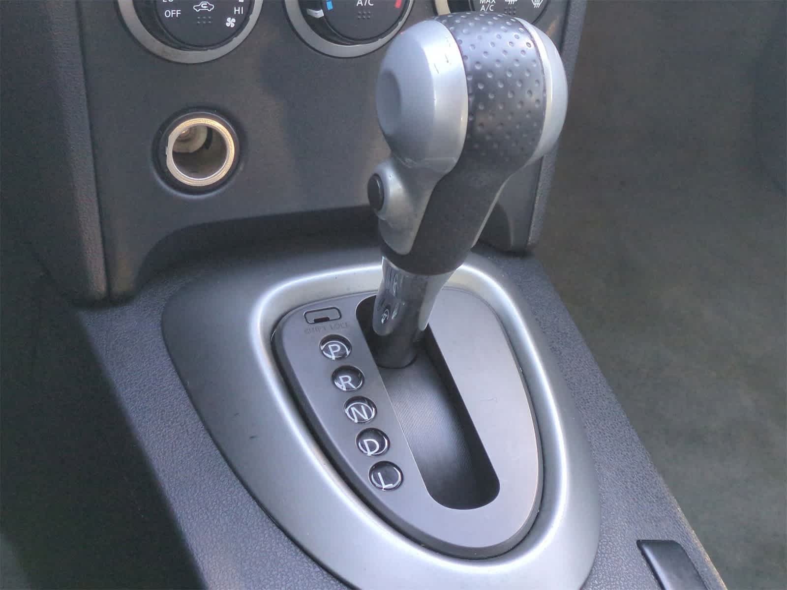 Thumbnail: 2014 Nissan Rogue - 27