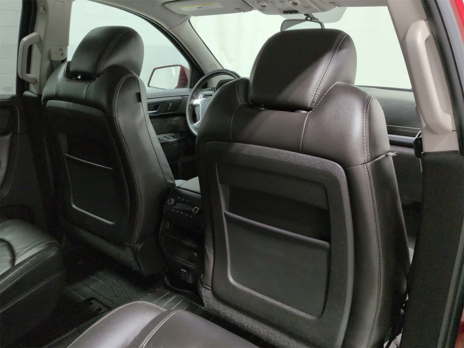 Thumbnail: 2016 GMC Acadia - 19