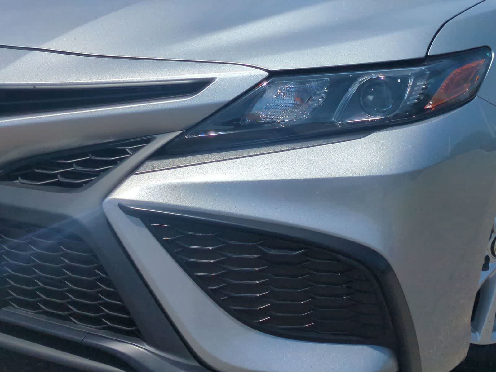 Thumbnail: 2024 Toyota Camry - 11
