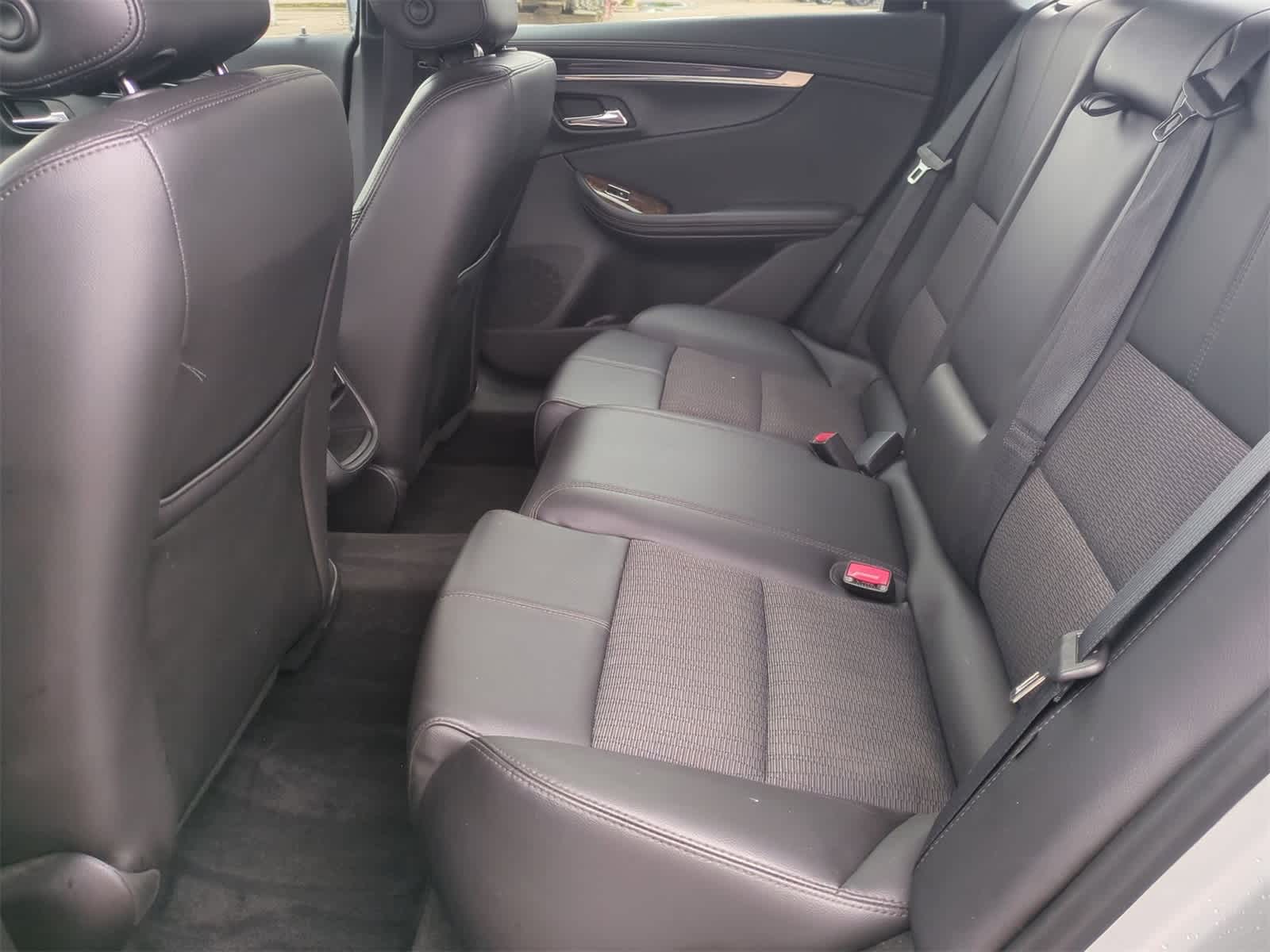 Thumbnail: 2015 Chevrolet Impala - 19