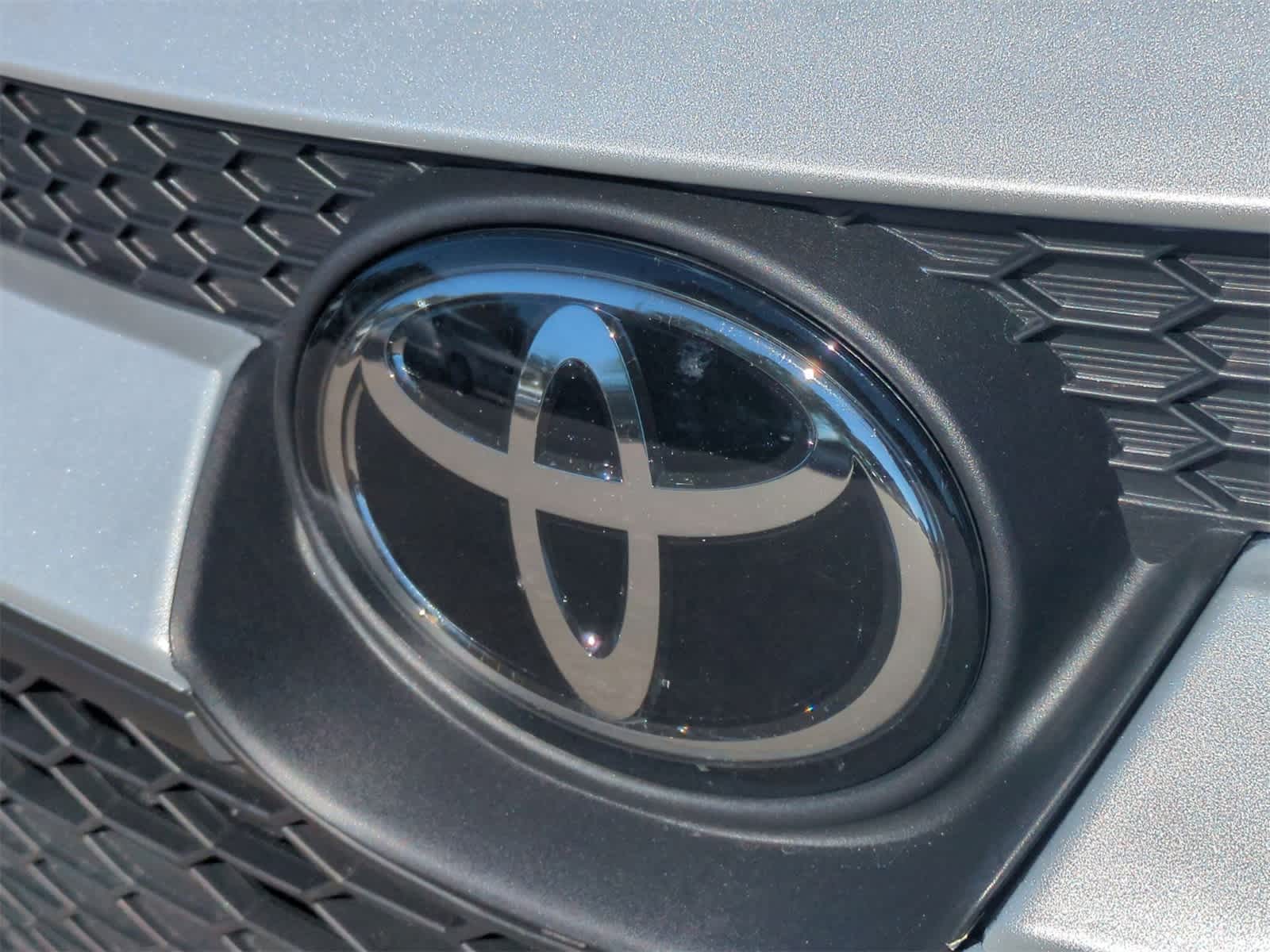 Thumbnail: 2025 Toyota Corolla - 12