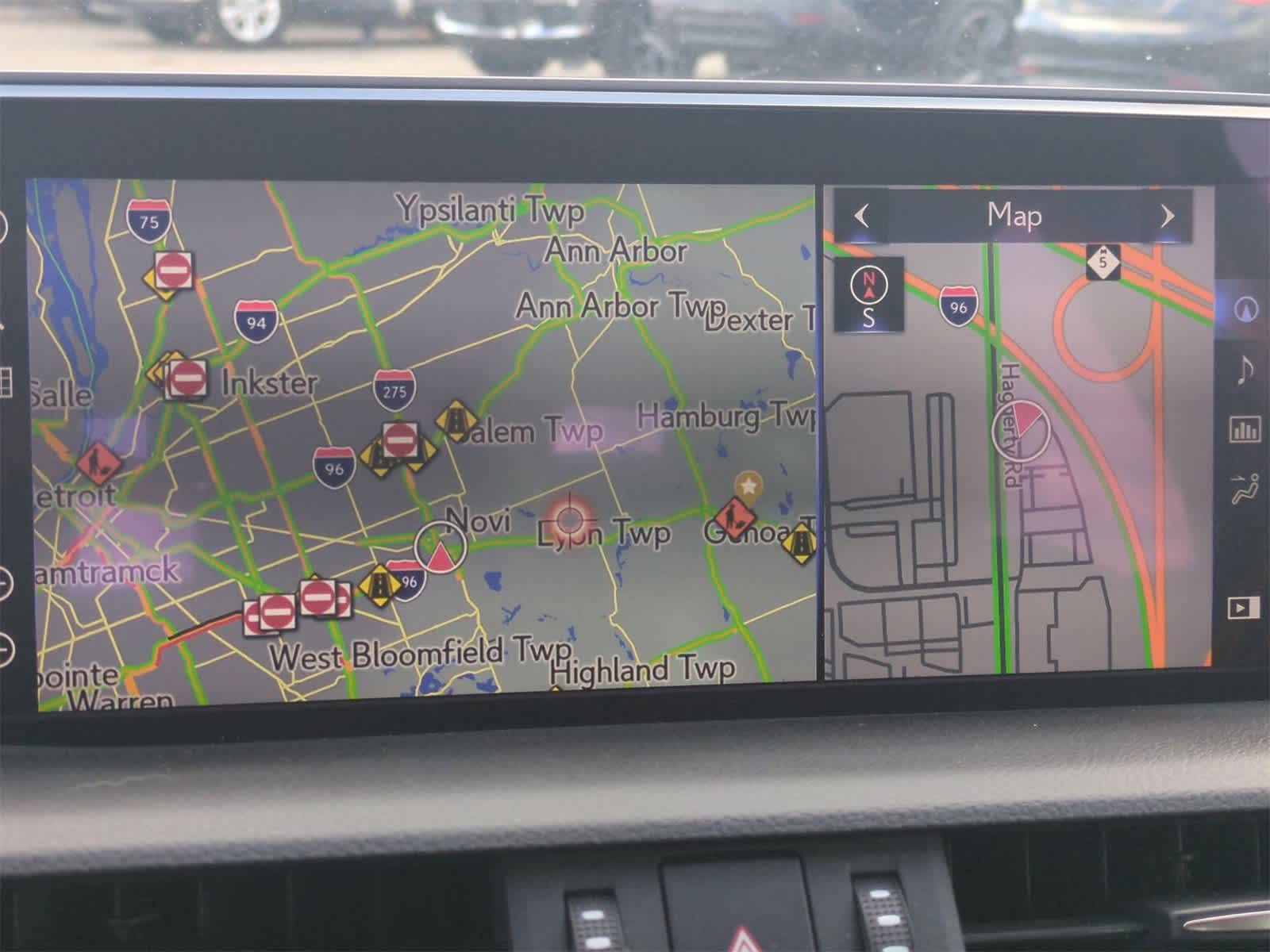 Thumbnail: 2020 Lexus ES - 30