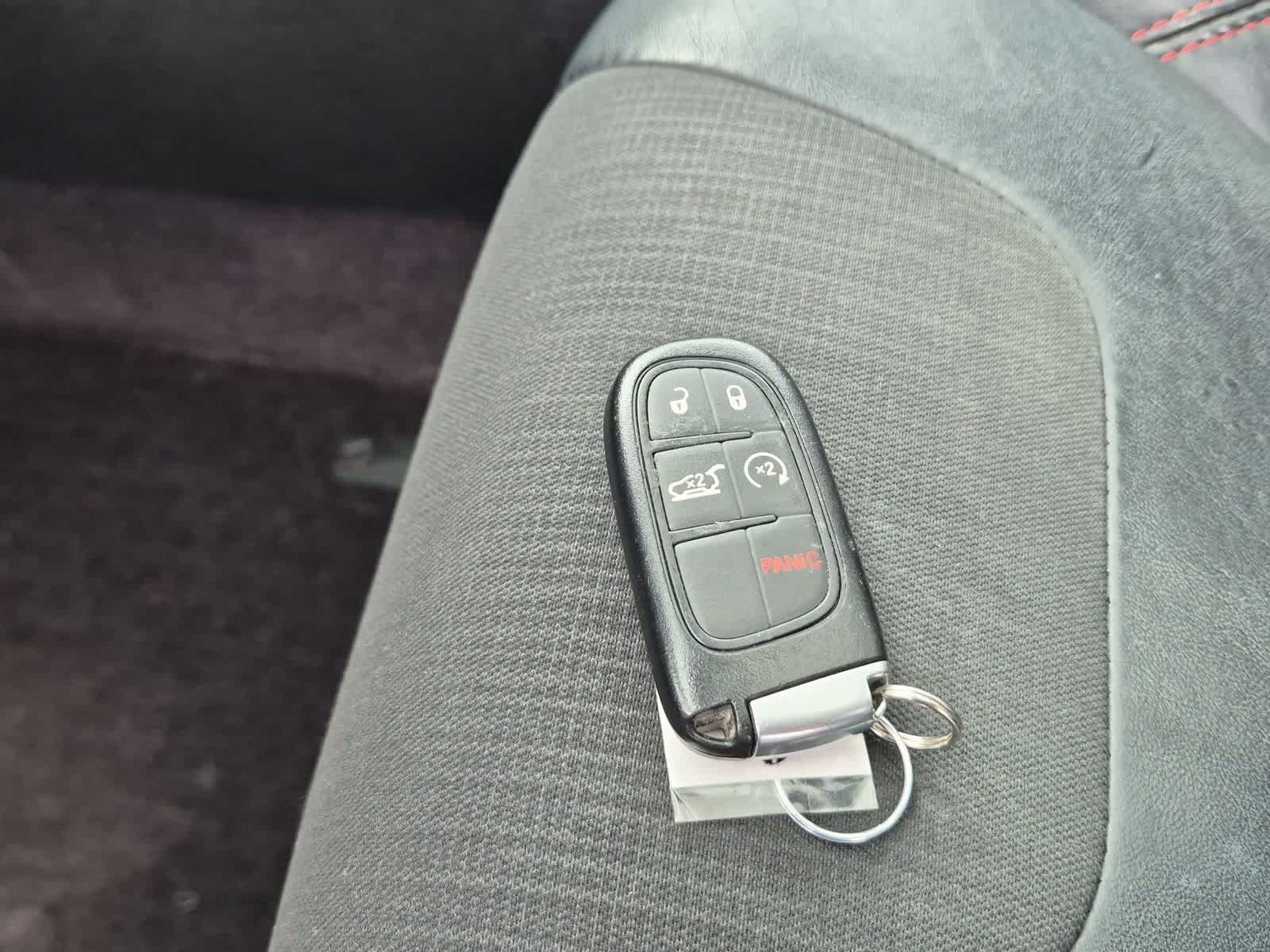 Thumbnail: 2016 Jeep Cherokee - 44