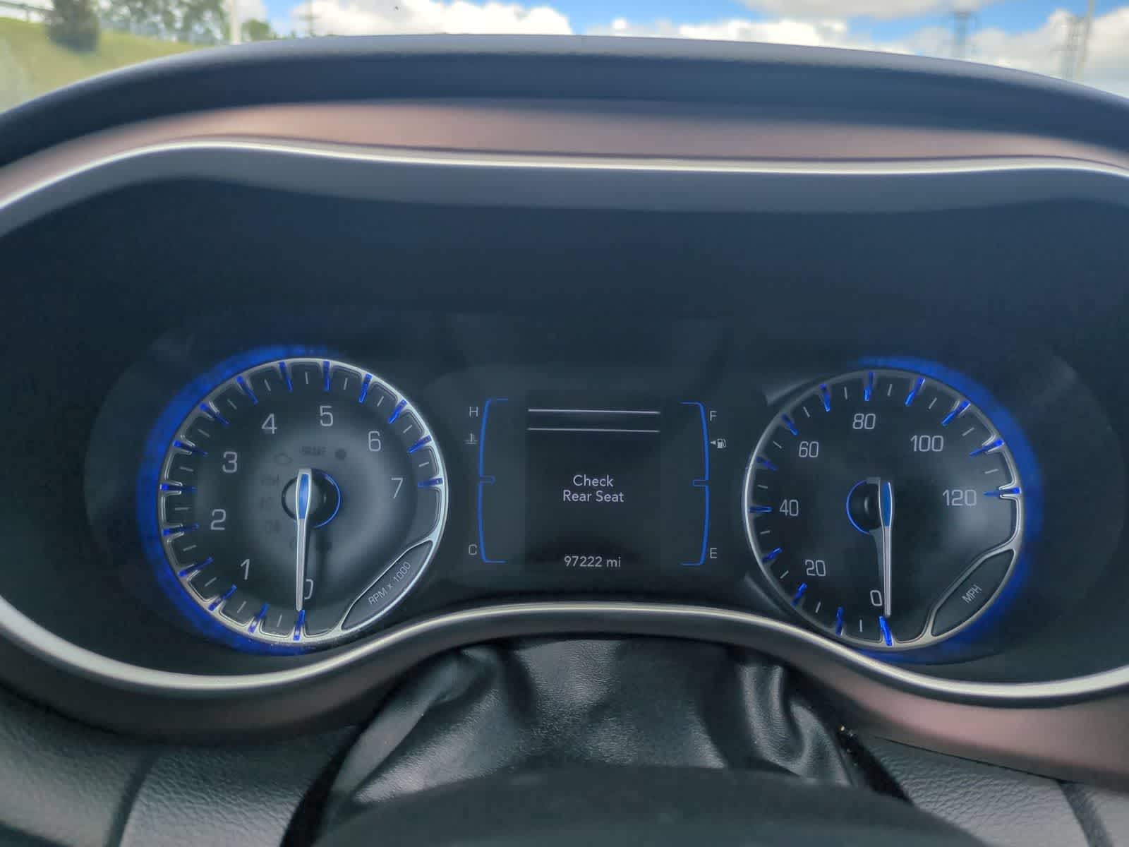 2022 Chrysler Voyager LX - Photo 30