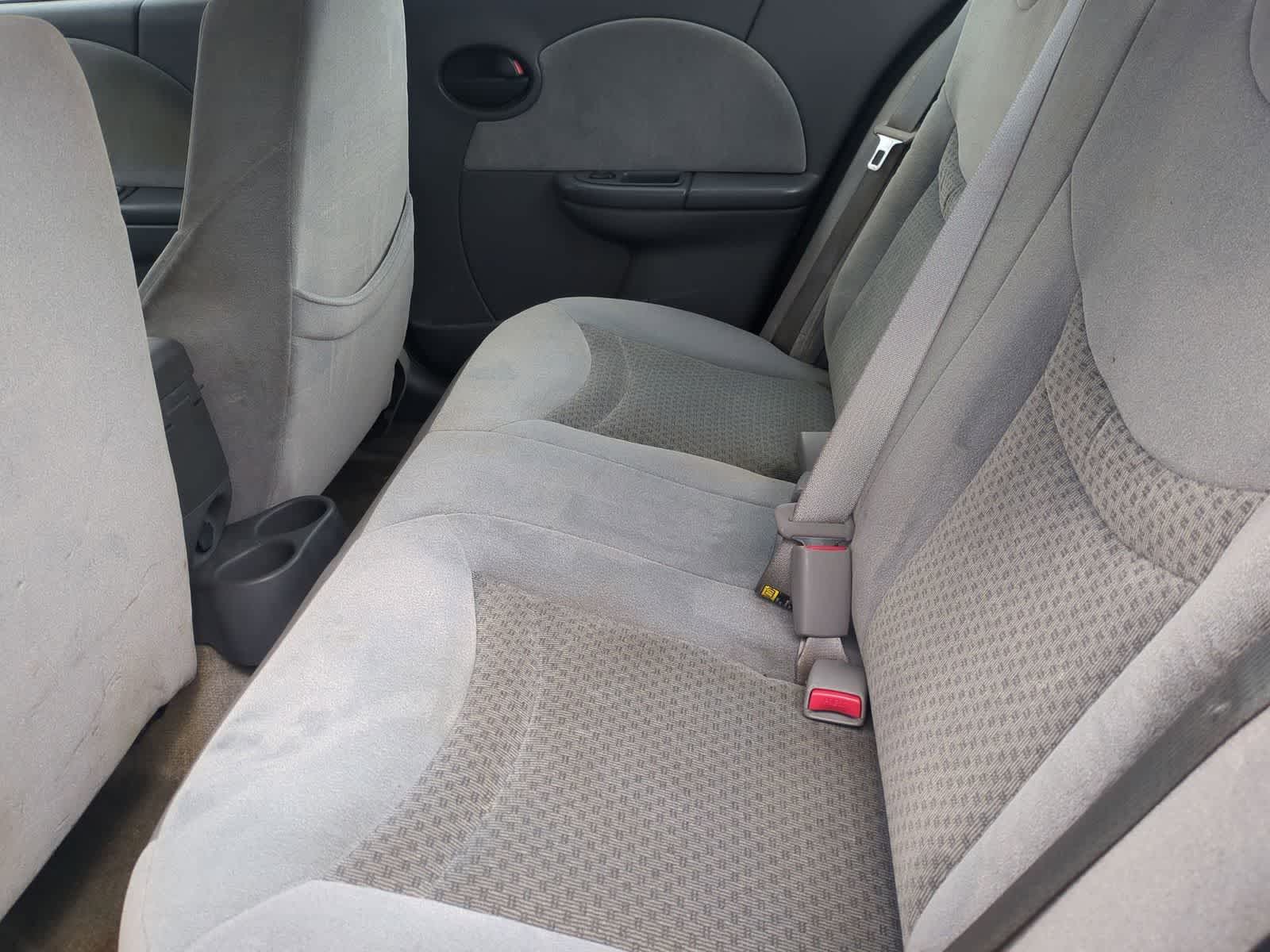 Thumbnail: 2004 Saturn Ion - 19