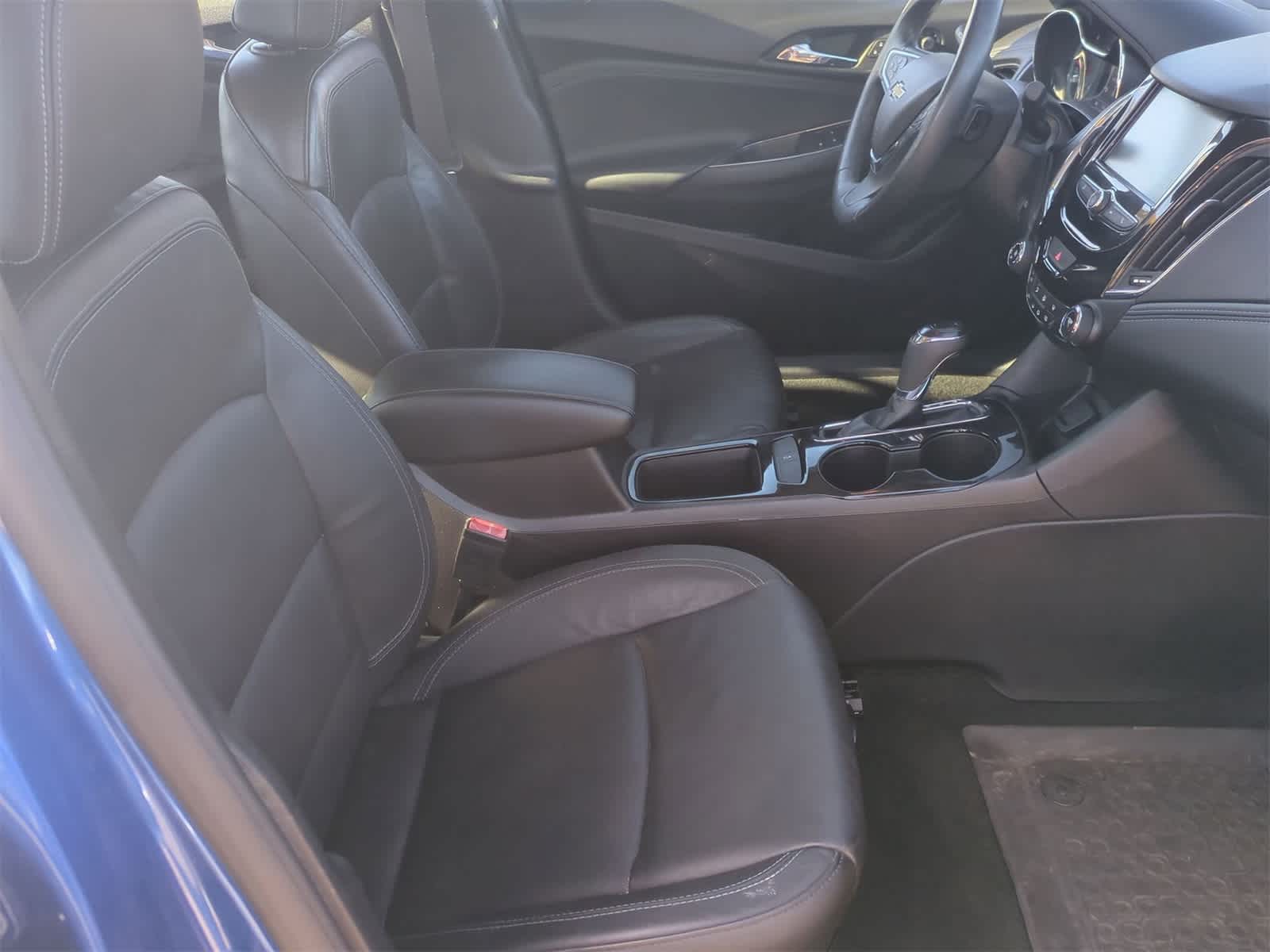 Thumbnail: 2017 Chevrolet Cruze - 11