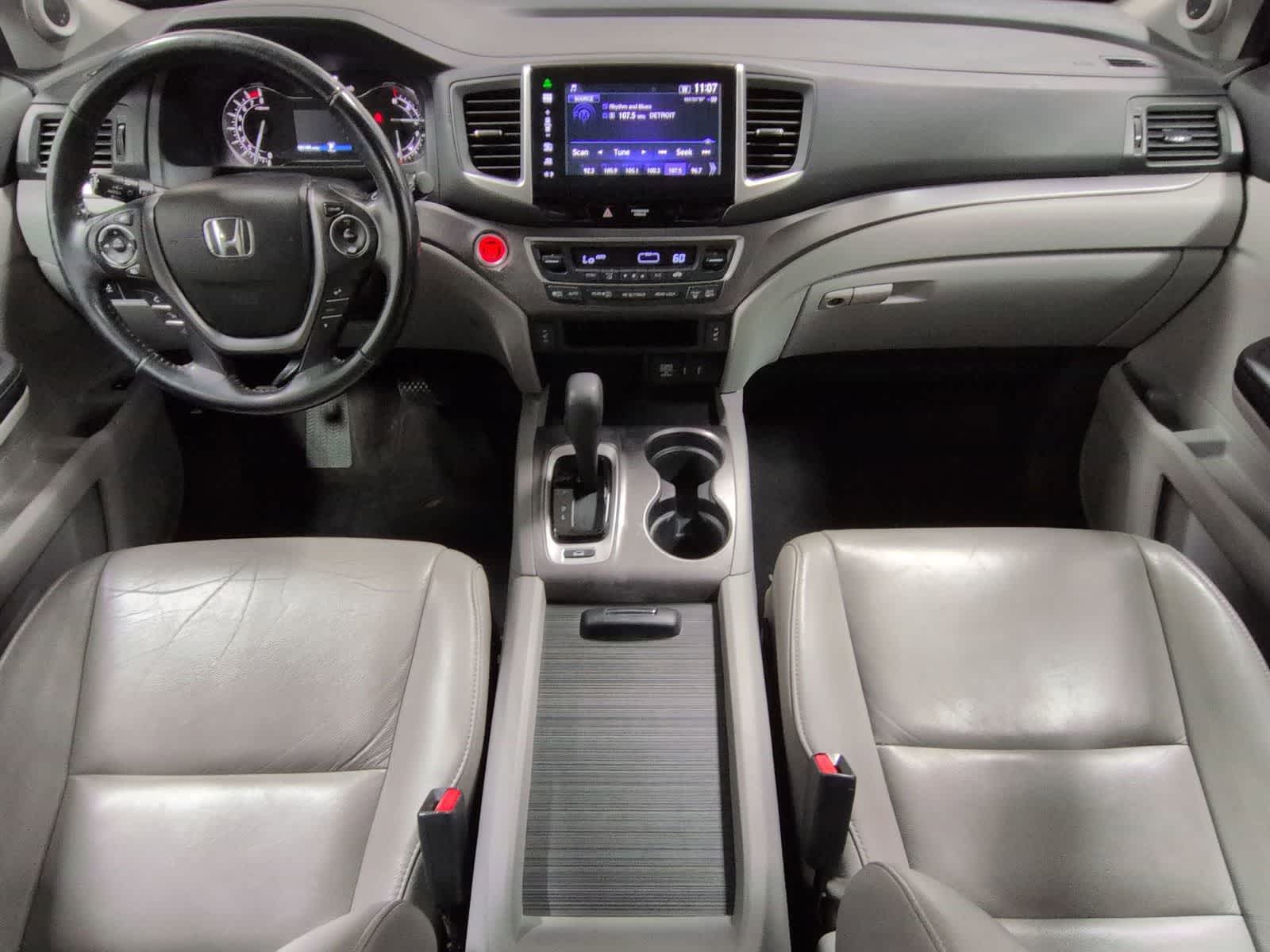 Thumbnail: 2016 Honda Pilot - 16