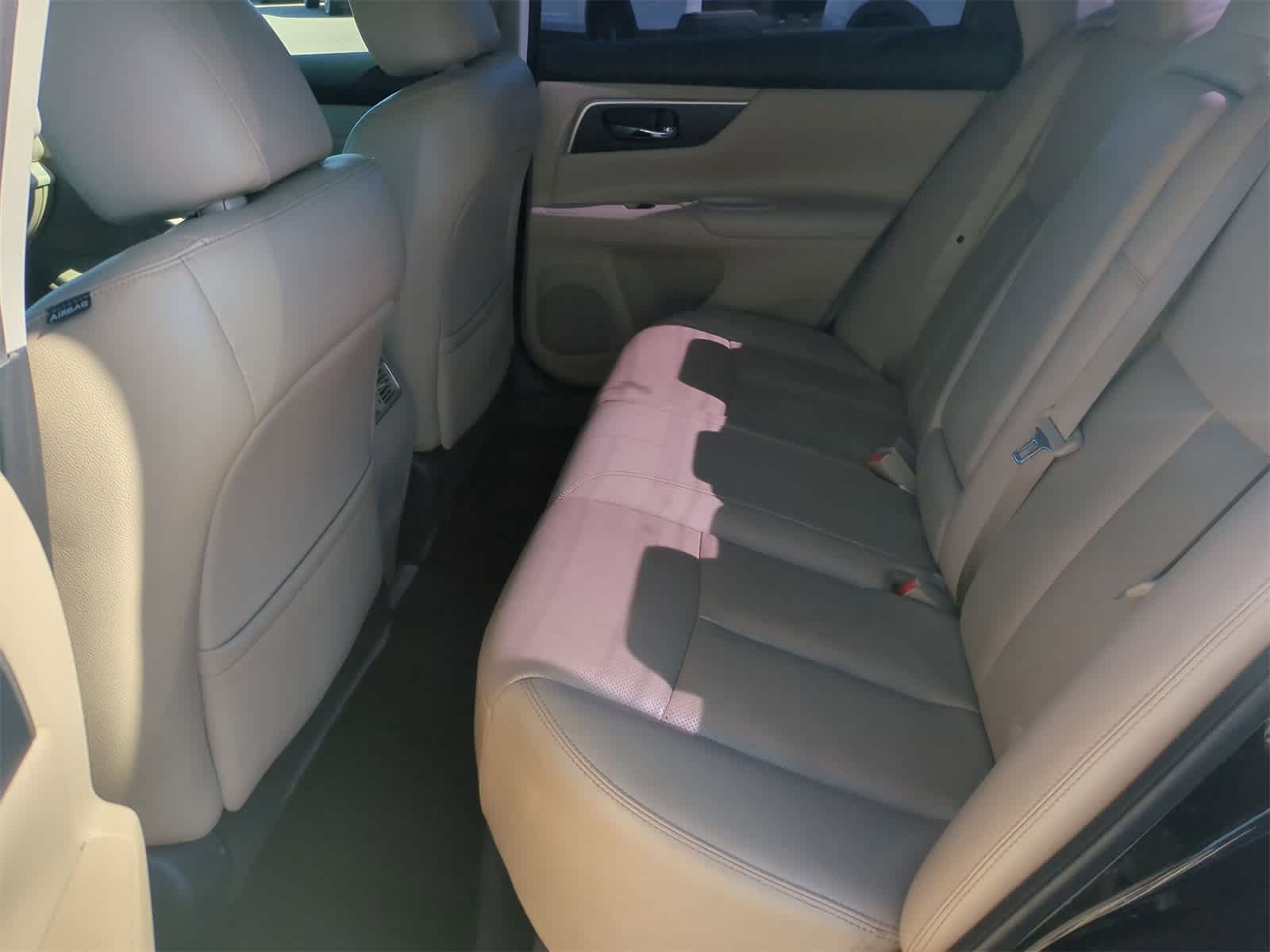 Thumbnail: 2018 Nissan Altima - 19