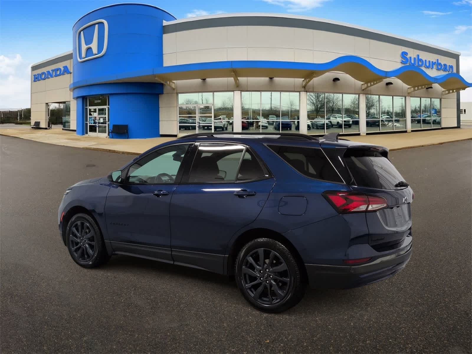 Thumbnail: 2022 Chevrolet Equinox - 6