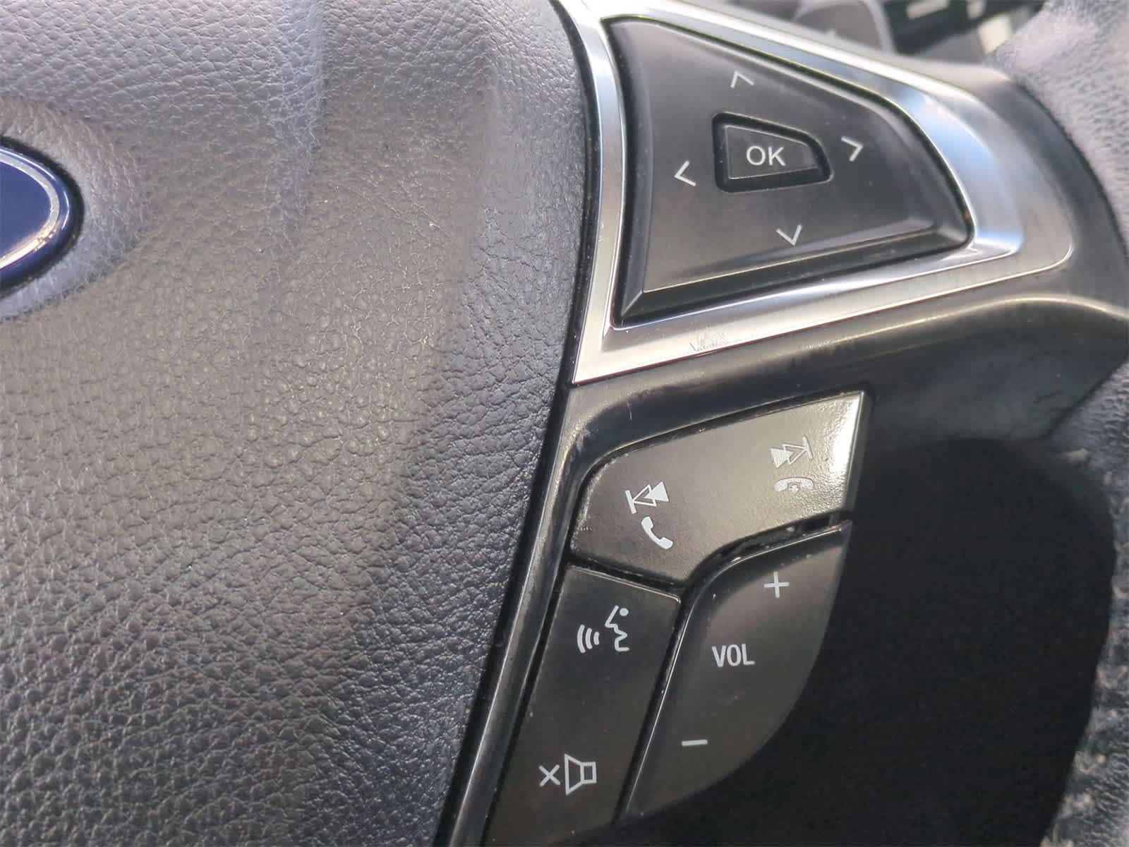 2020 Ford Edge SEL 26