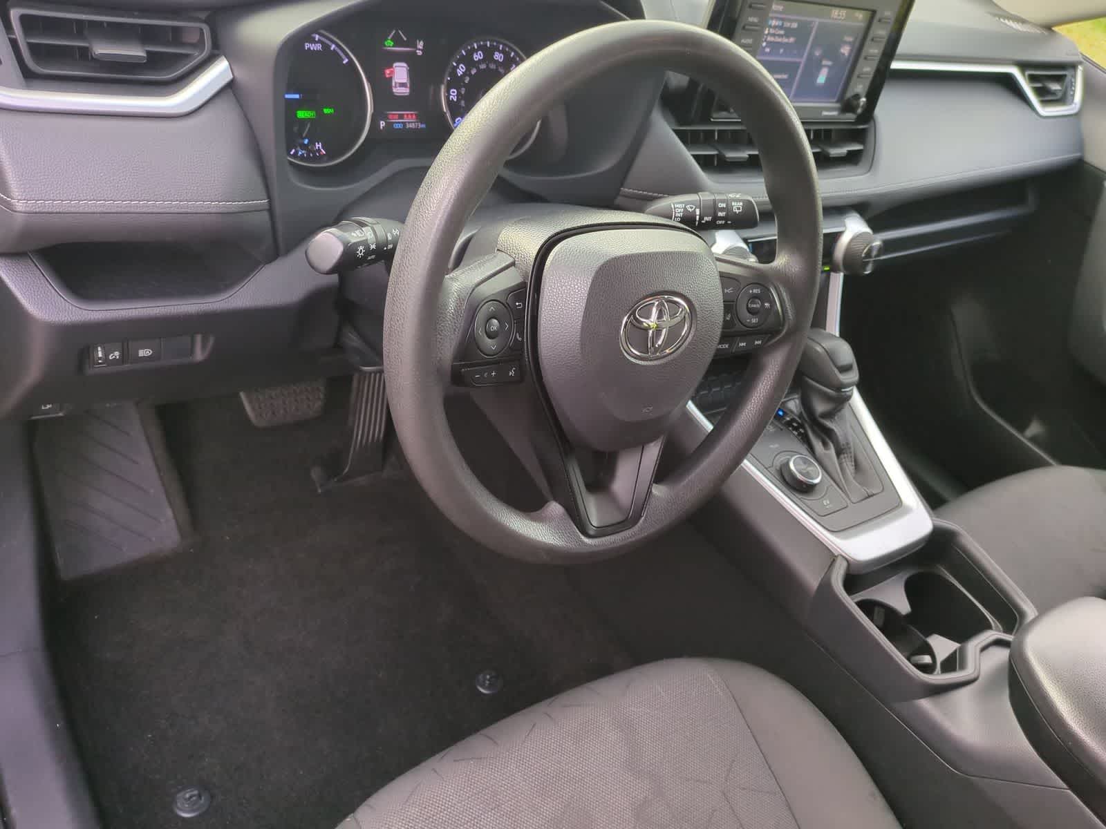 2020 Toyota RAV4 XLE - Photo 10