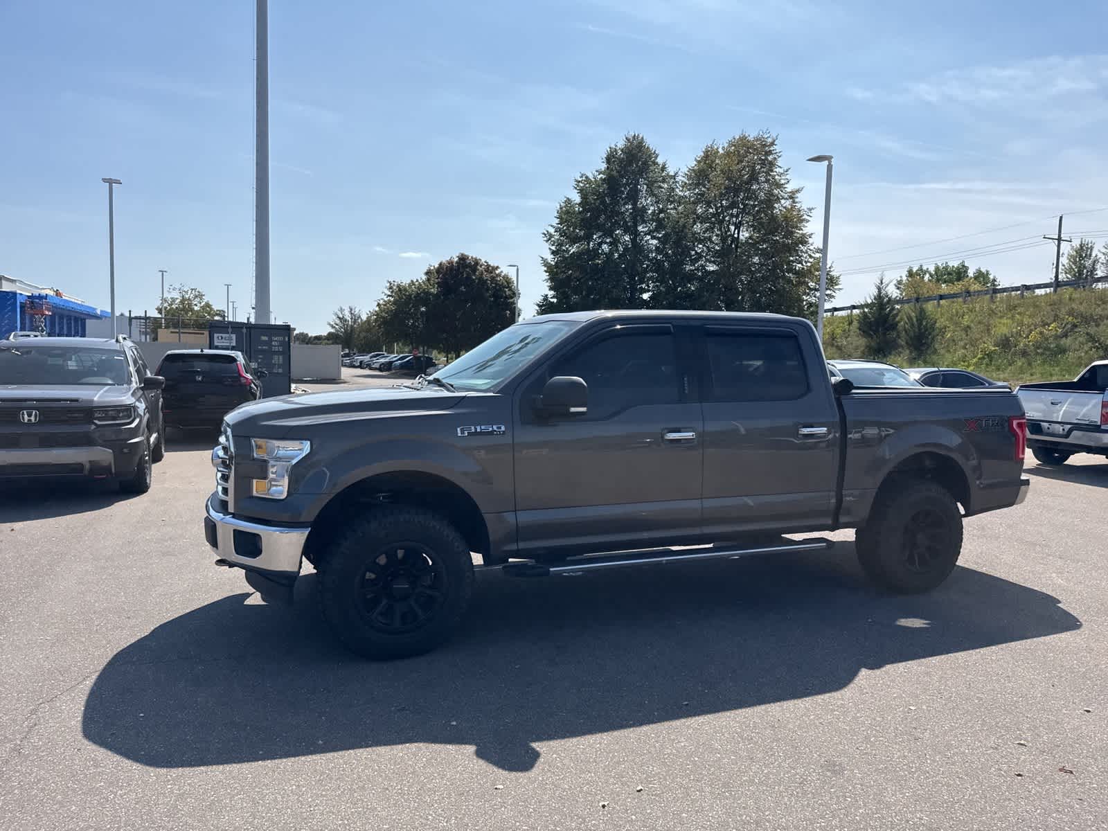 Thumbnail: 2017 Ford F-150 - 3