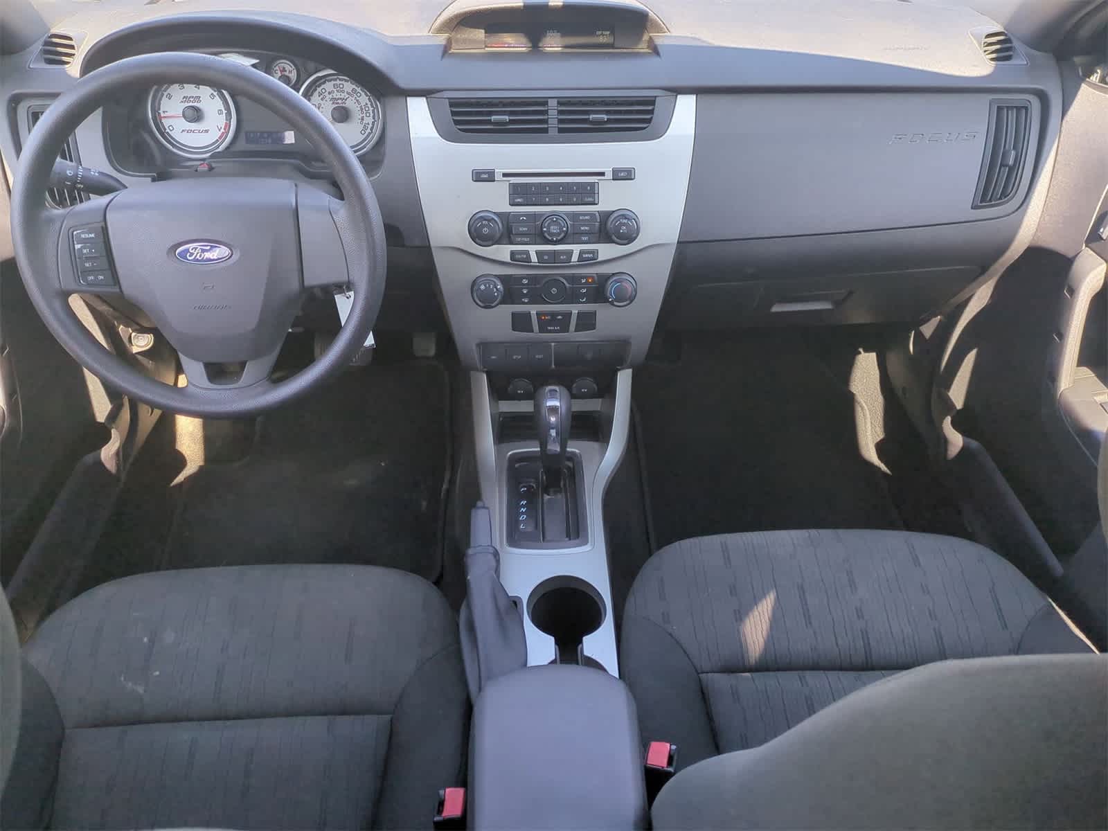Thumbnail: 2009 Ford Focus - 15