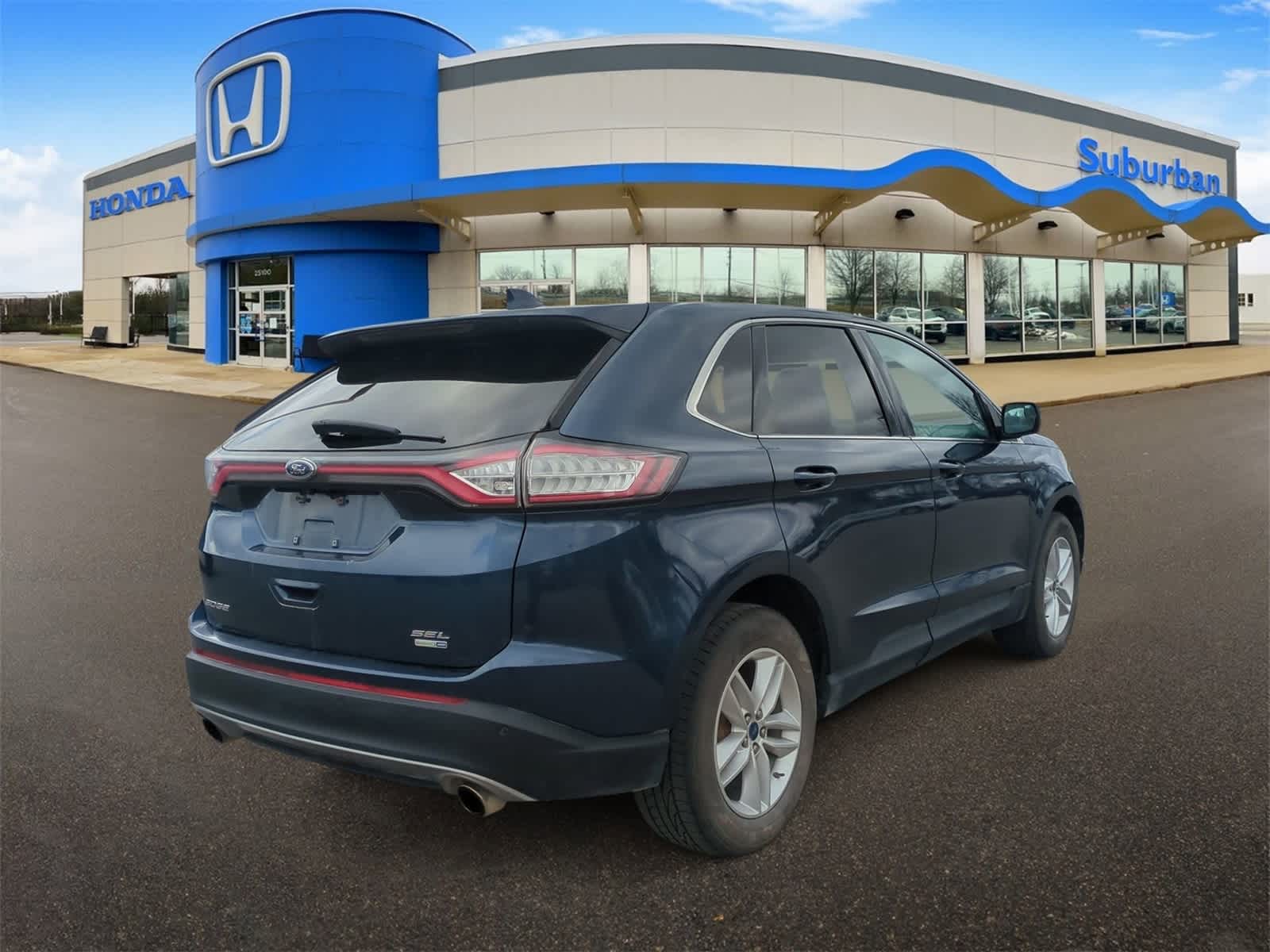 Thumbnail: 2017 Ford Edge - 8