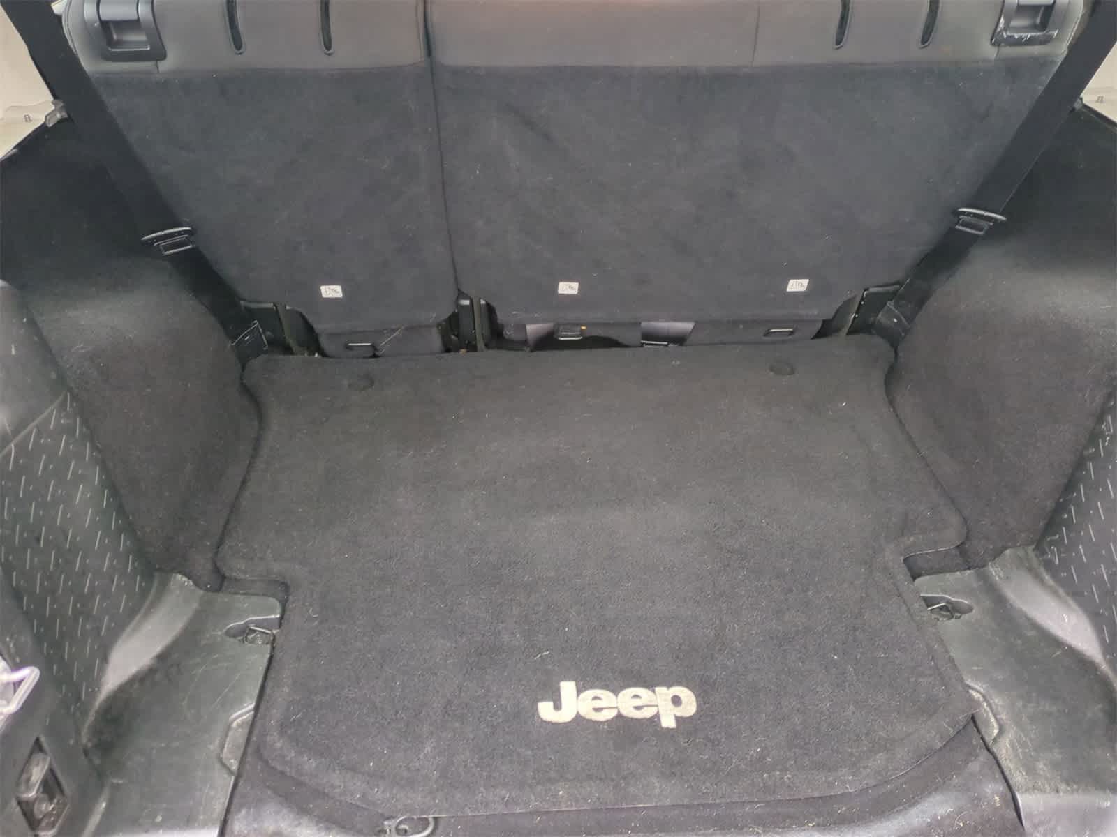 Thumbnail: 2016 Jeep Wrangler - 31