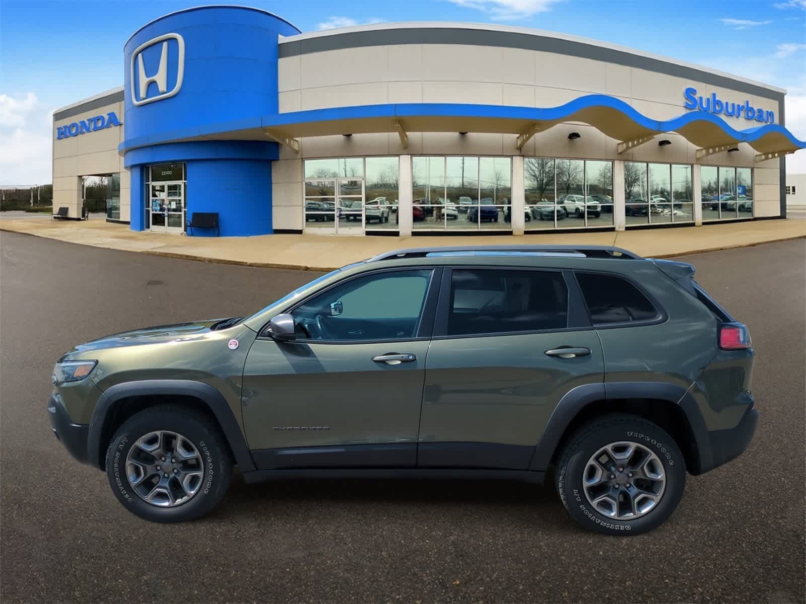 Thumbnail: 2019 Jeep Cherokee - 5