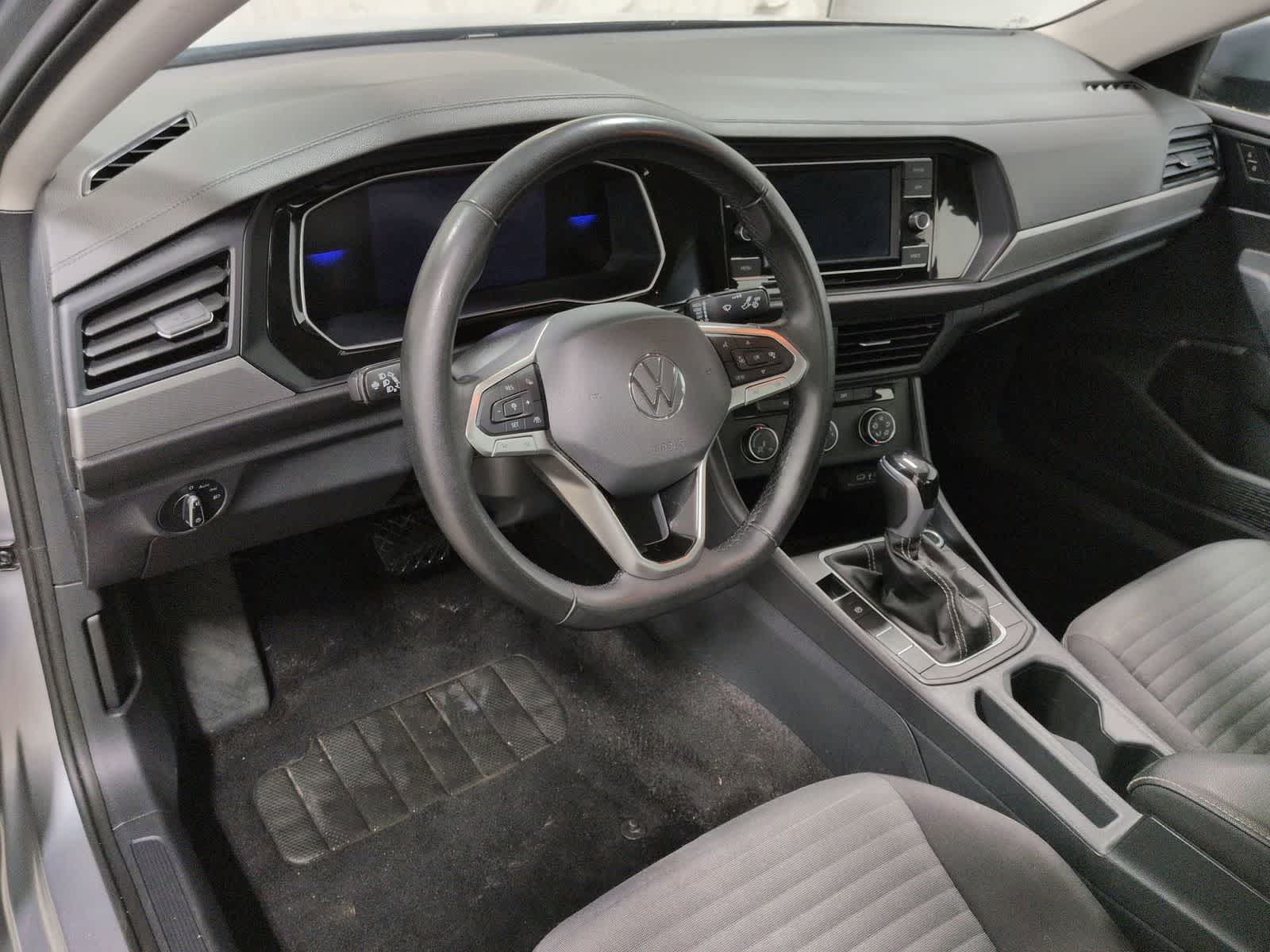 Thumbnail: 2024 Volkswagen Jetta - 10