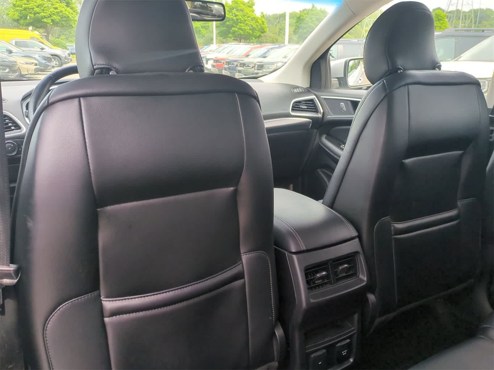 2016 Ford Edge Titanium 18