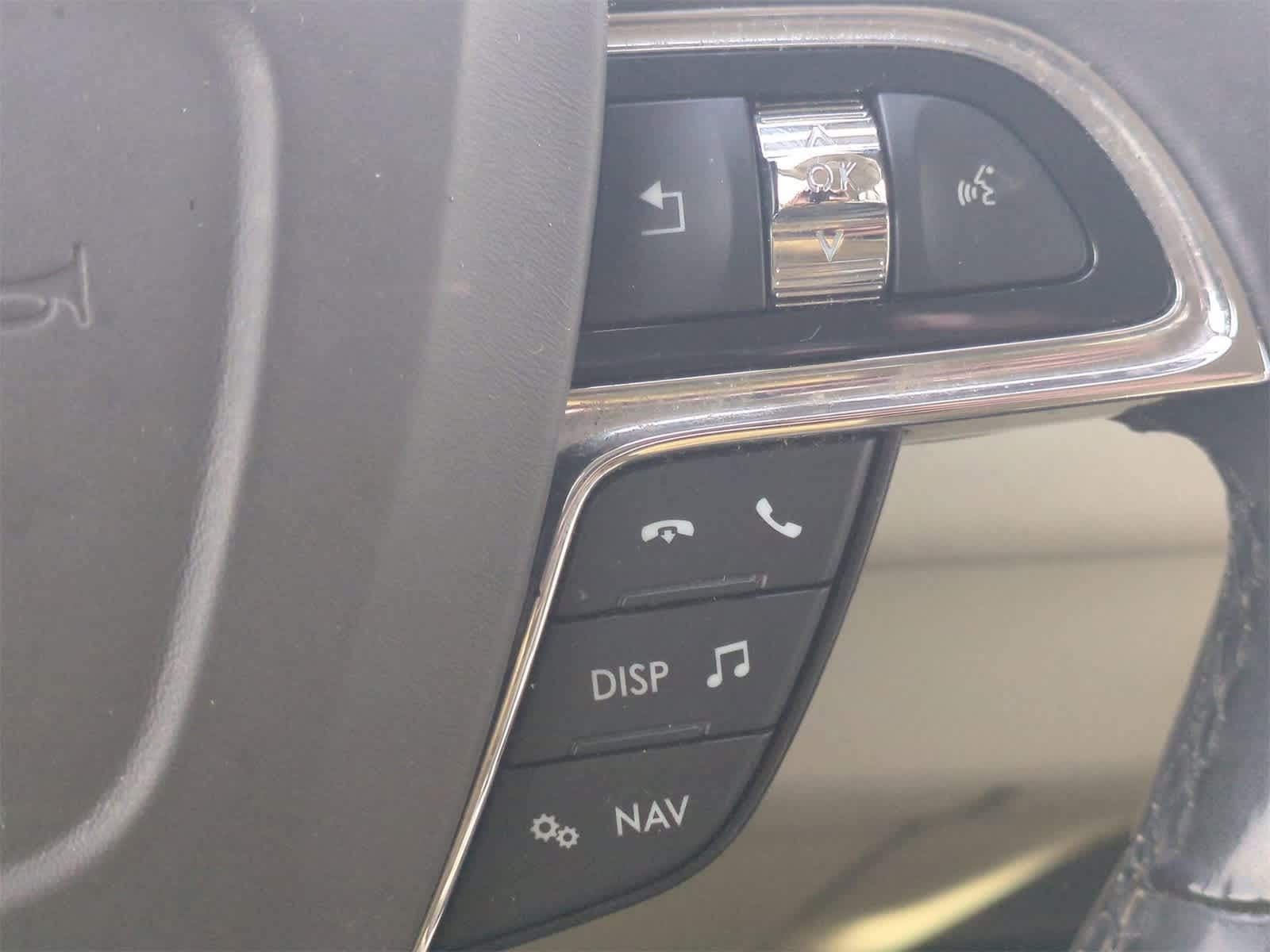 Thumbnail: 2018 Lincoln Navigator - 27