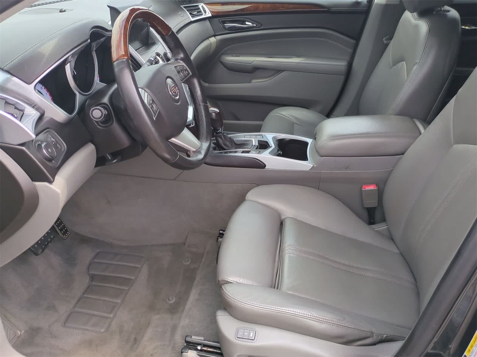 Thumbnail: 2010 Cadillac SRX - 16
