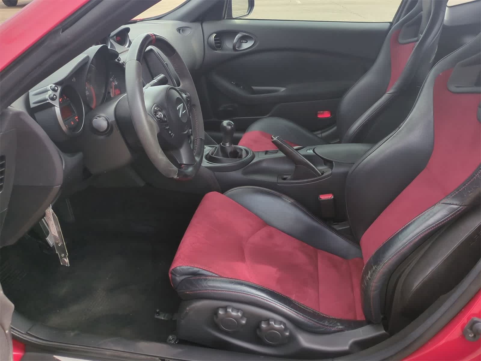 2016 Nissan Z NISMO 15