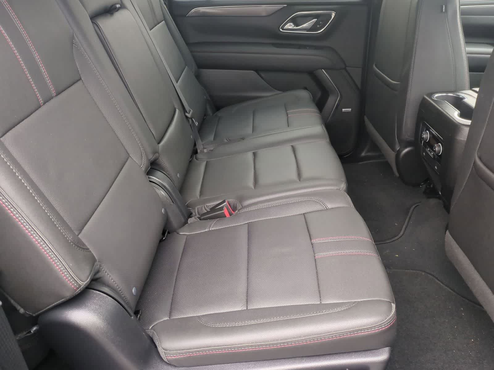 Thumbnail: 2023 Chevrolet Suburban - 21