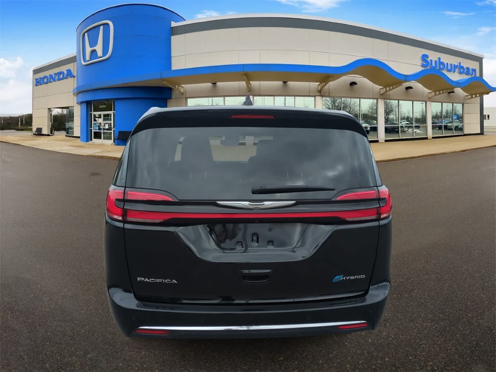Thumbnail: 2024 Chrysler Pacifica - 7