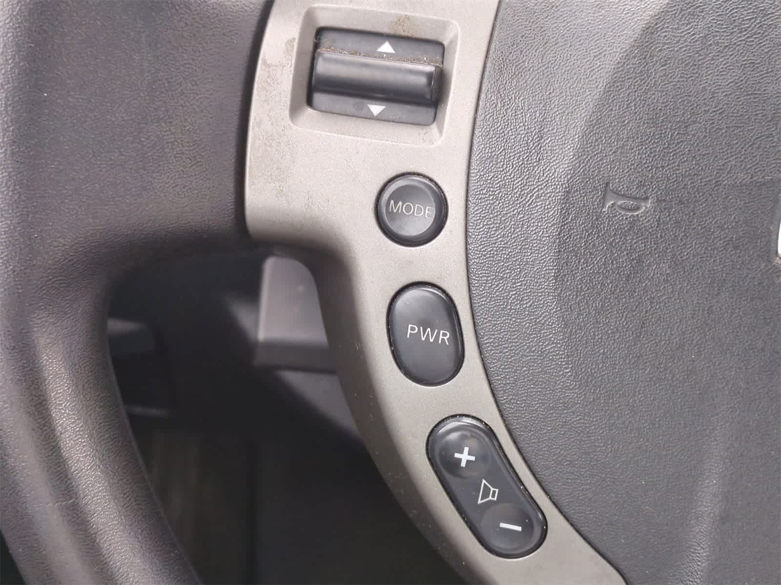 Thumbnail: 2011 Nissan Sentra - 23